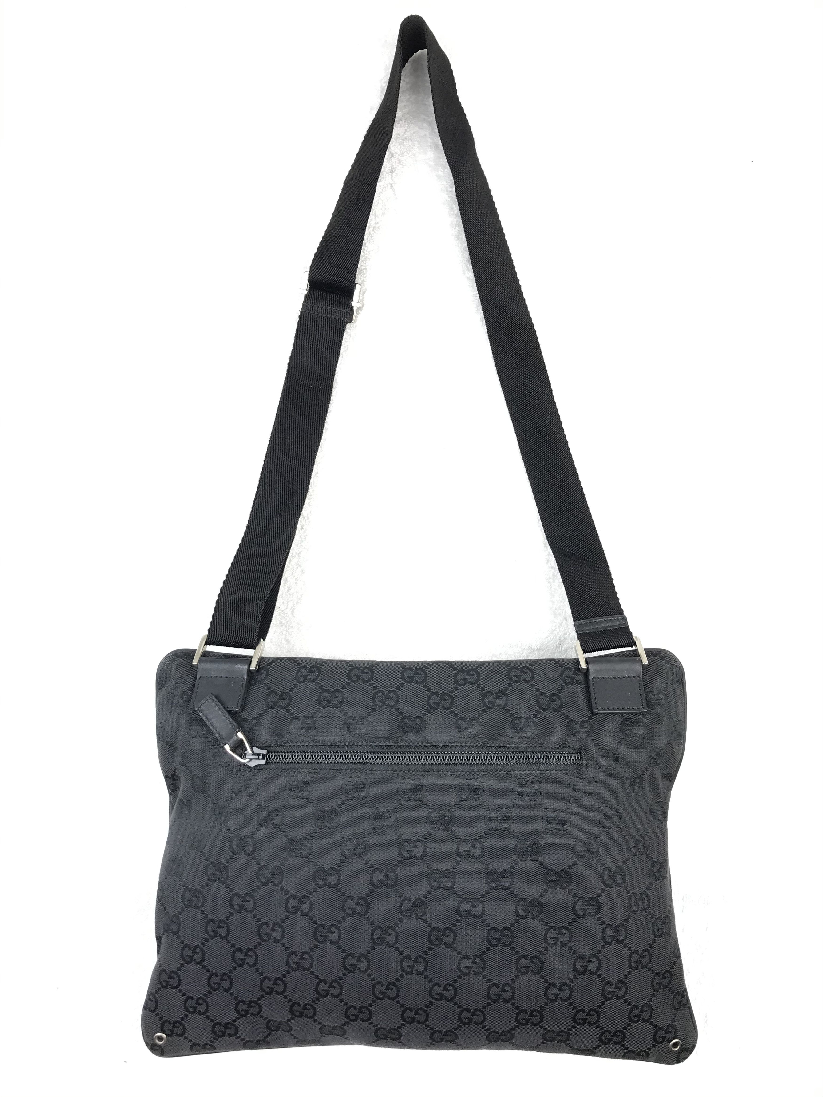 Gucci Vintage Gucci Messenger Bag Full Monogram Size ONE SIZE - 2 Thumbnail
