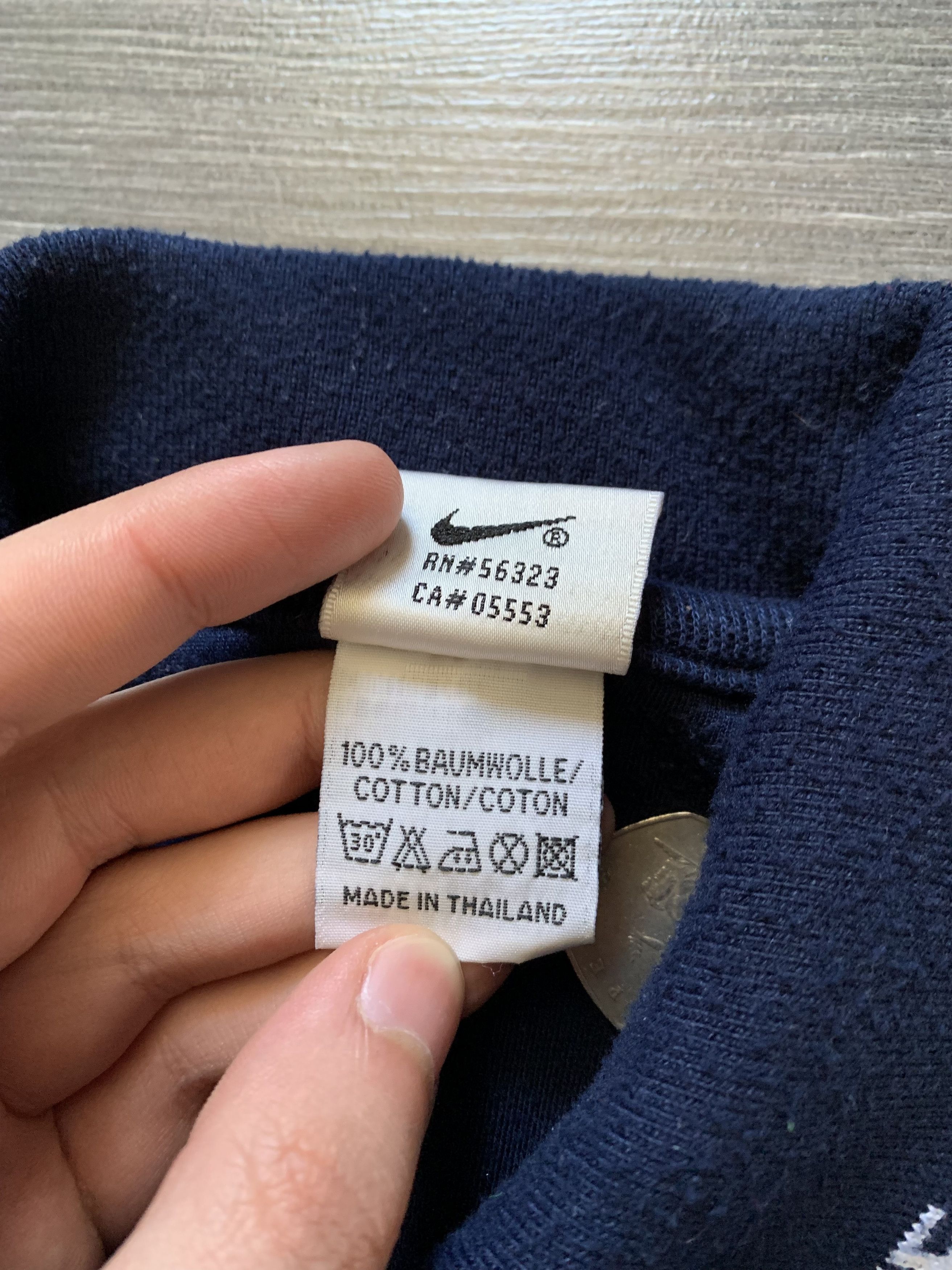 Nike 80's Vintage Rare Nike Navy Polo Shirt long fit Size US M / EU 48-50 / 2 - 4 Thumbnail