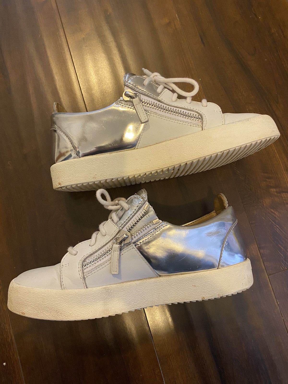 Giuseppe Zanotti White/Silver low top sneakers Size US 9 / IT 39 - 4 Thumbnail