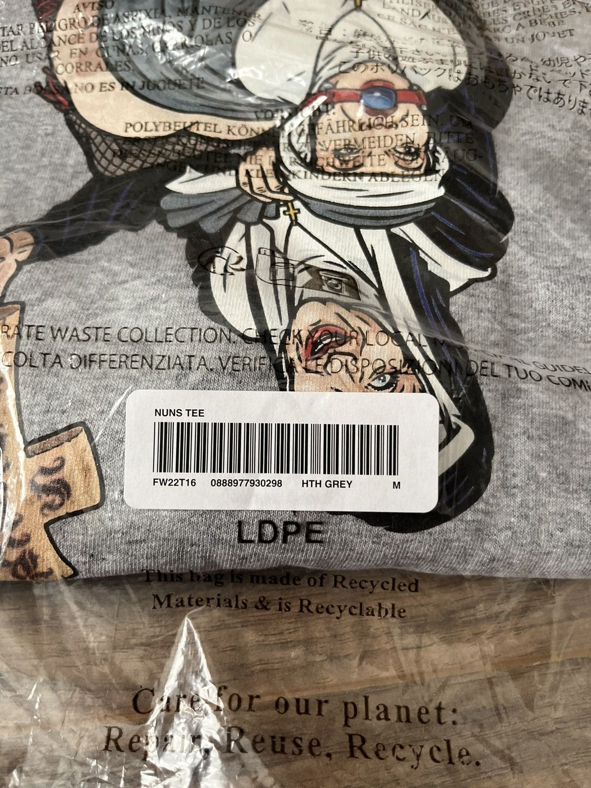 Supreme Supreme Nuns Tee Size US M / EU 48-50 / 2 - 3 Thumbnail