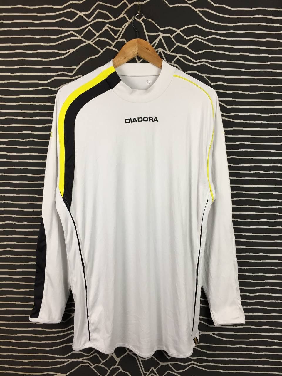 Diadora Vtg Diadora Retro Asymmetrical Color Block Athletic Jersey Size US XL / EU 56 / 4 - 1 Thumbnail