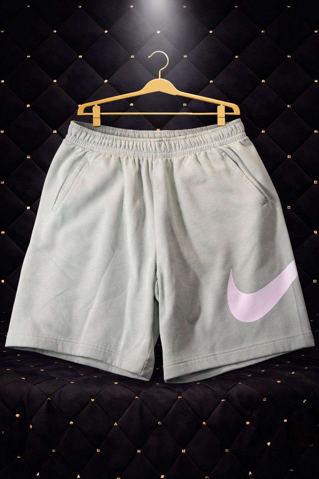 Nike NIKE BIG SWOOSH LOGO FLEECE SWEAT SHORTS Size US 32 / EU 48 - 1 Preview