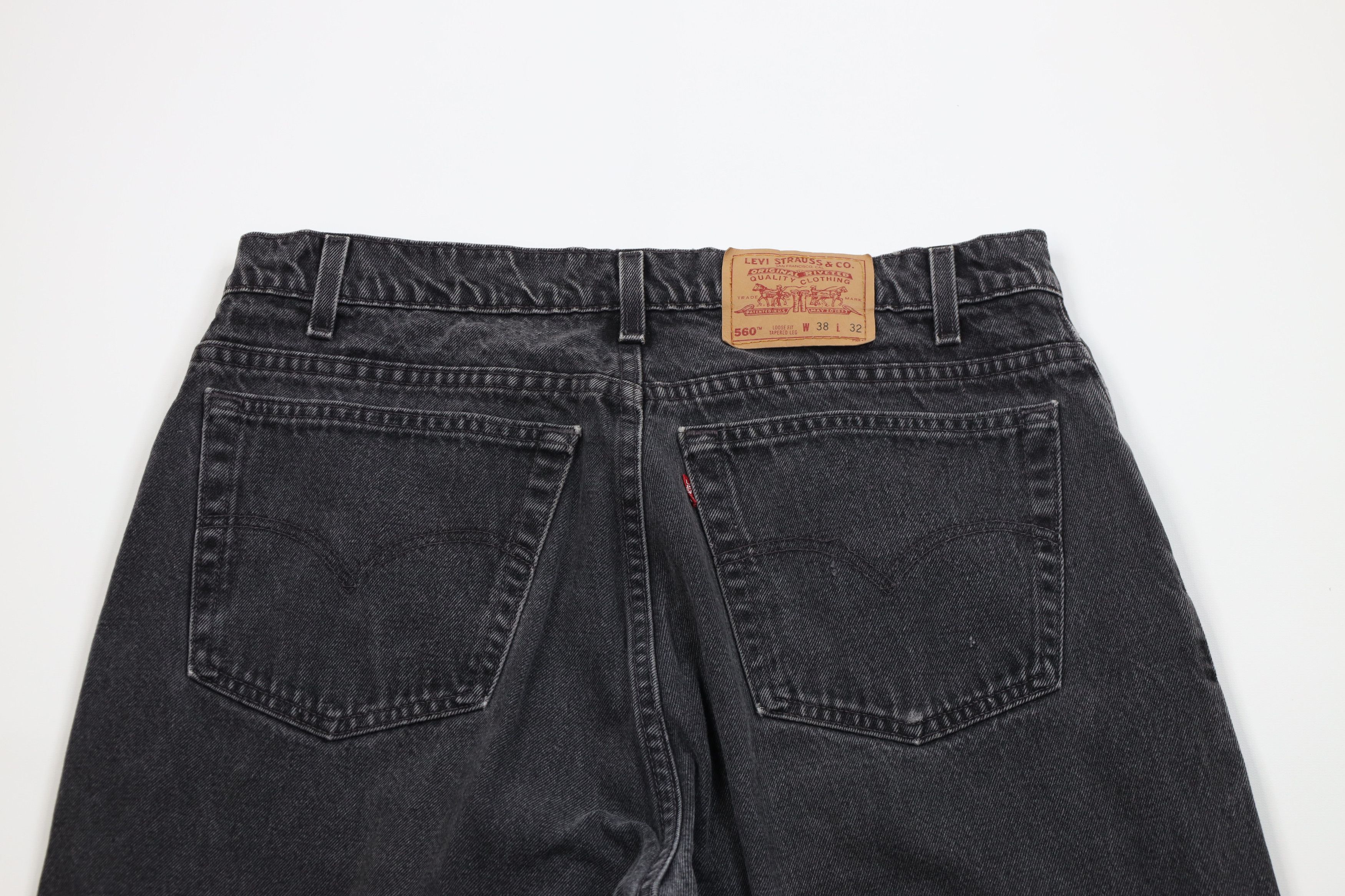 Levi's Vintage 90s Levis 560 Tapered Leg Denim Jeans Black USA Size US 38 / EU 54 - 12 Thumbnail