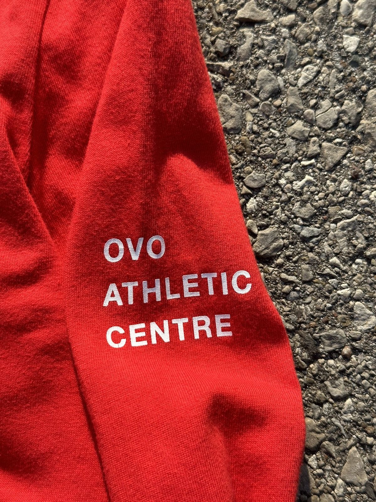October's Very Own Octobers Very Own X Raptors Red Longsleeve Size US S / EU 44-46 / 1 - 3 Thumbnail