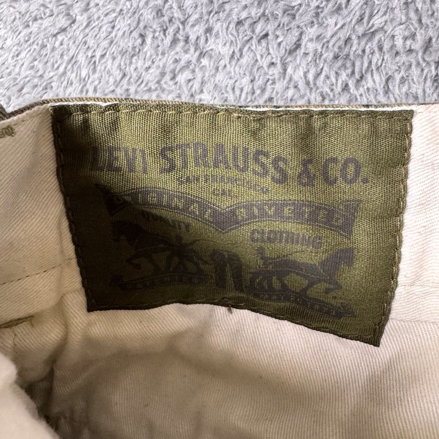 Levi's Levis Pants Mens 32x34 Camo Trouser Army Utility Baggy Work Military Fatigue Cargo Pants Mens Regular Green Camouflage Army Theme 90s? Size US 32 / EU 48 - 6 Thumbnail