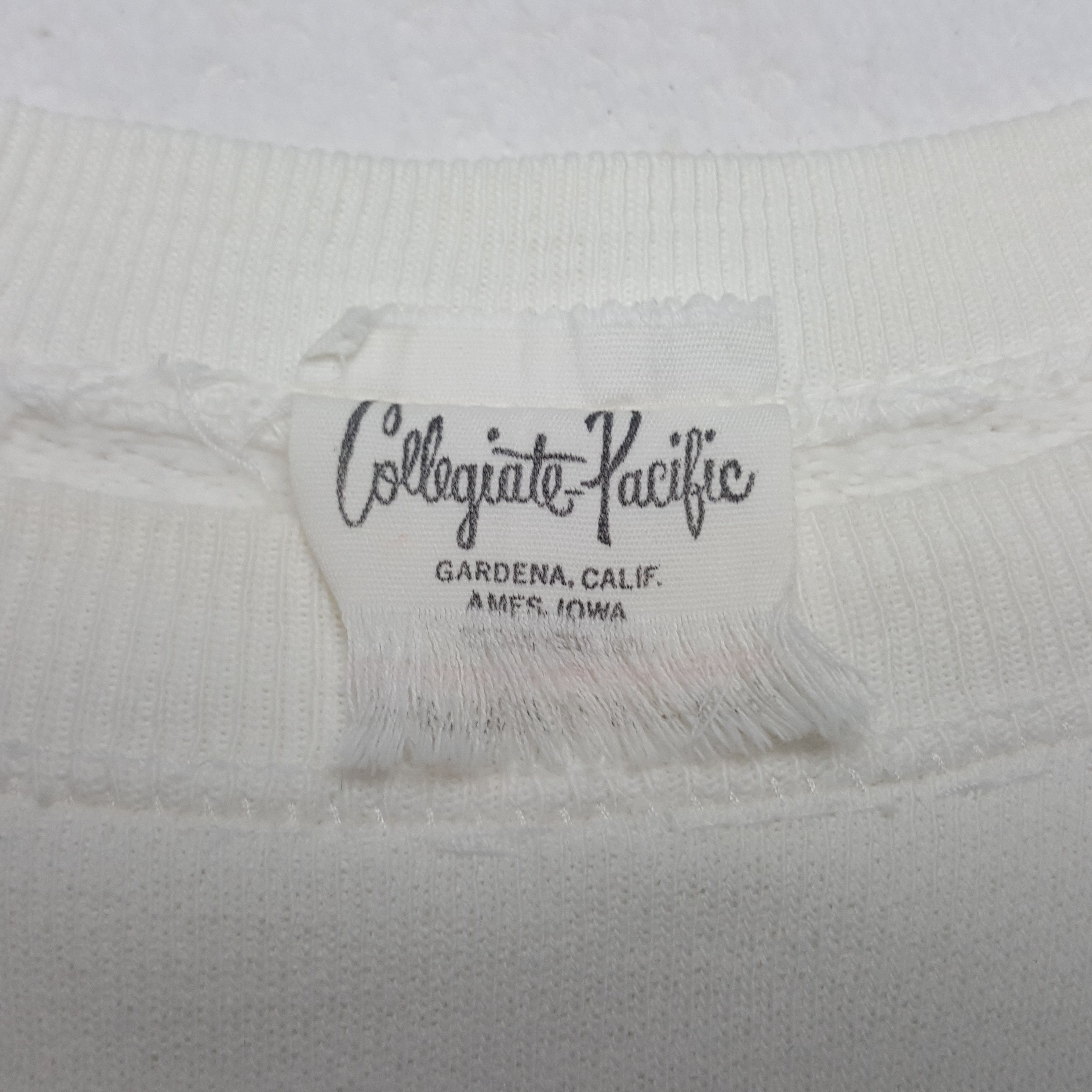 Vintage Vintage Beverly Hills Sweatshirt Size US L / EU 52-54 / 3 - 6 Thumbnail