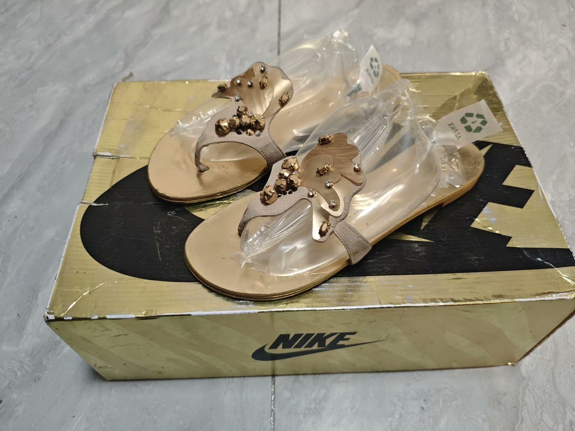 Giuseppe Zanotti Giuseppe Zanotti Gold Sandals us_7-5 Women Size US 7.5 / IT 37.5 - 1 Thumbnail