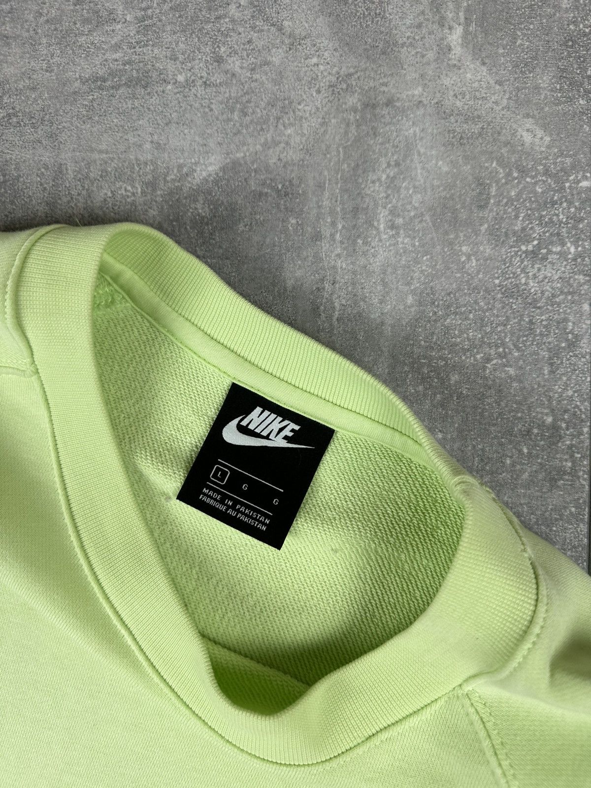 Nike Nike World Tour NSW Overprint Logo Sweatshirt Size US L / EU 52-54 / 3 - 7 Thumbnail