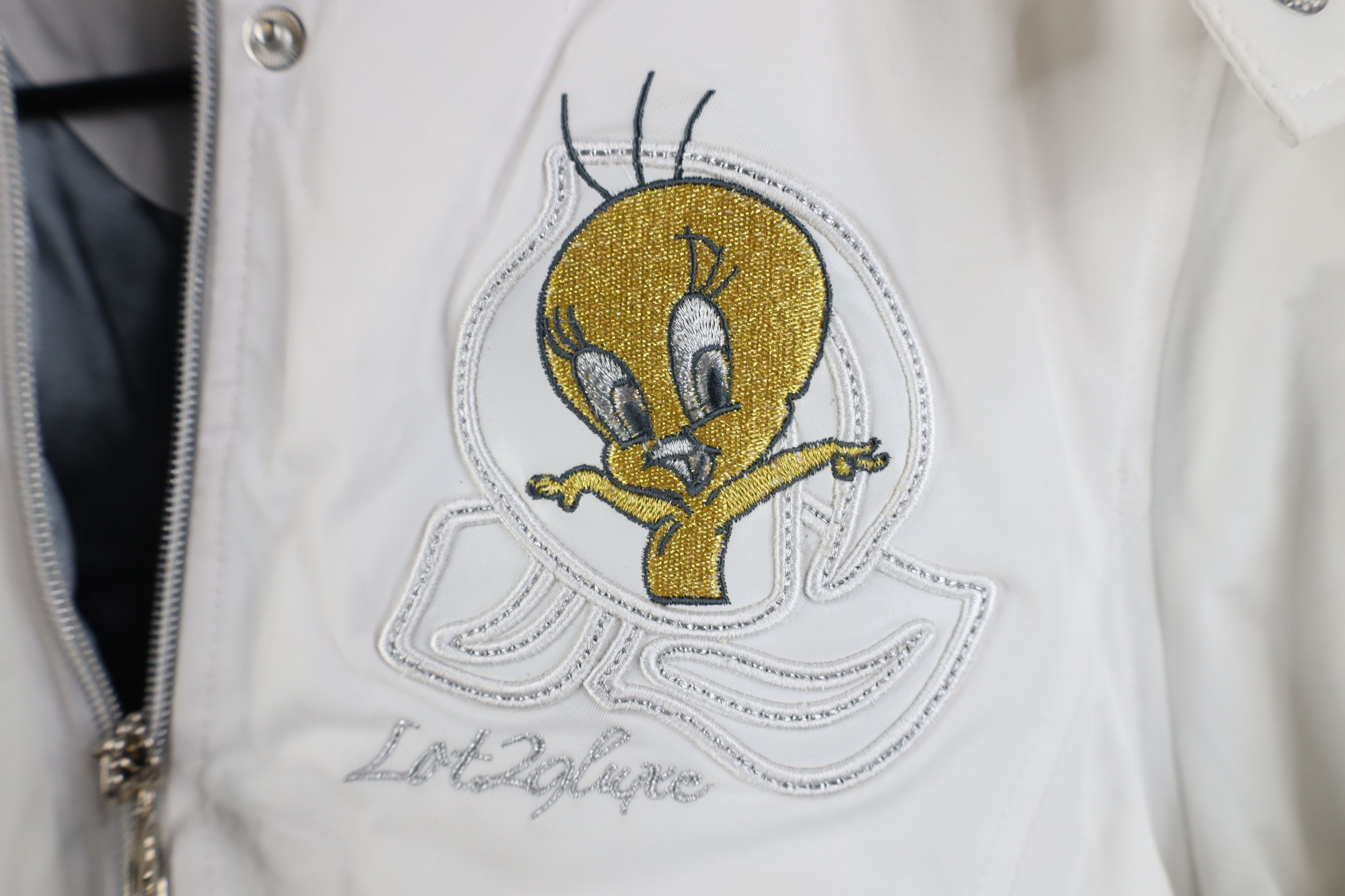 Vintage Deadstock Vintage 90s Y2K Tweety Bird Cropped Puffer Jacket Size M / US 6-8 / IT 42-44 - 7 Thumbnail