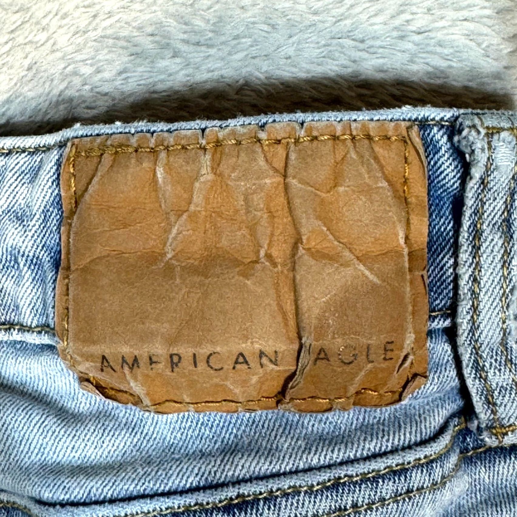 American Eagle Outfitters VINTAGE American Eagle Jeans Shirt Regular Men 32 32 Blue Denim Stretch Skinny Leg Excellent Size US 32 / EU 48 - 5 Thumbnail