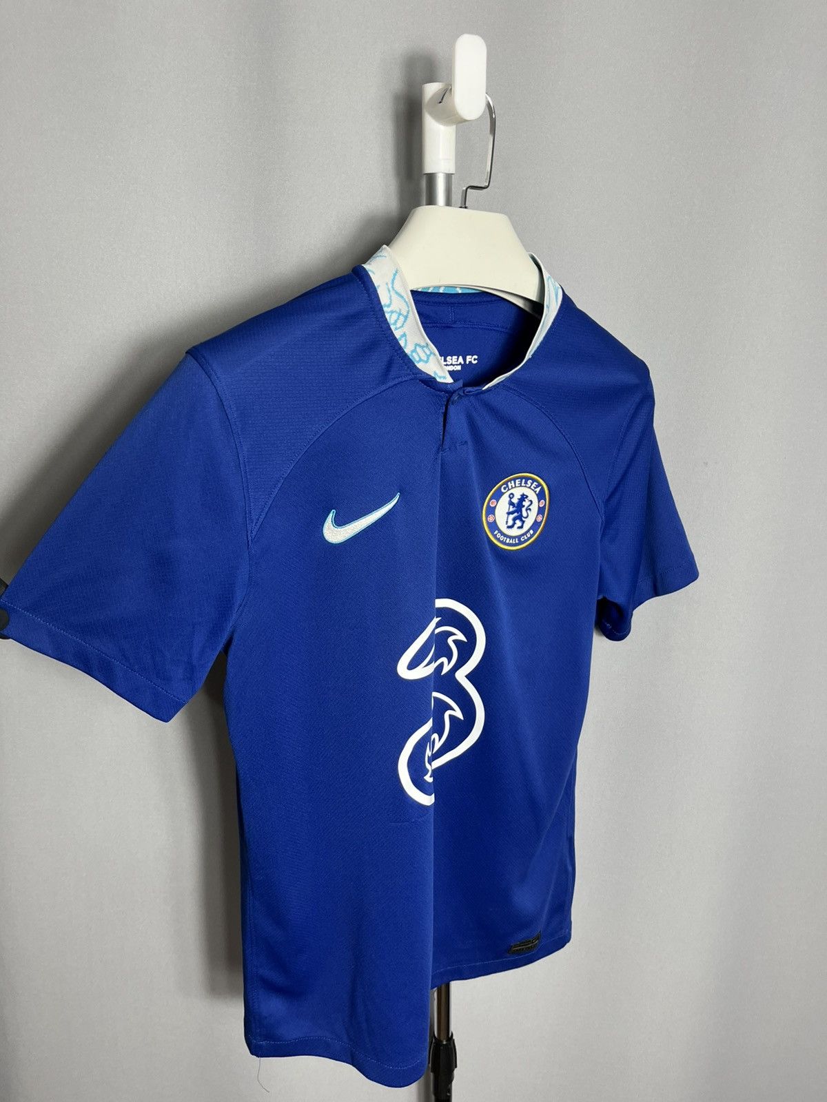 Nike Chelsea FC 2022 2023 Home Soccer Jersey Men’s Short Sleeve Size US S / EU 44-46 / 1 - 2 Thumbnail