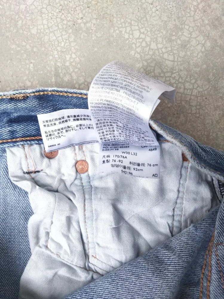 Levi's Vintage Levi's 501 Distressed Jeans 30x30 Size US 30 / EU 46 - 9 Thumbnail