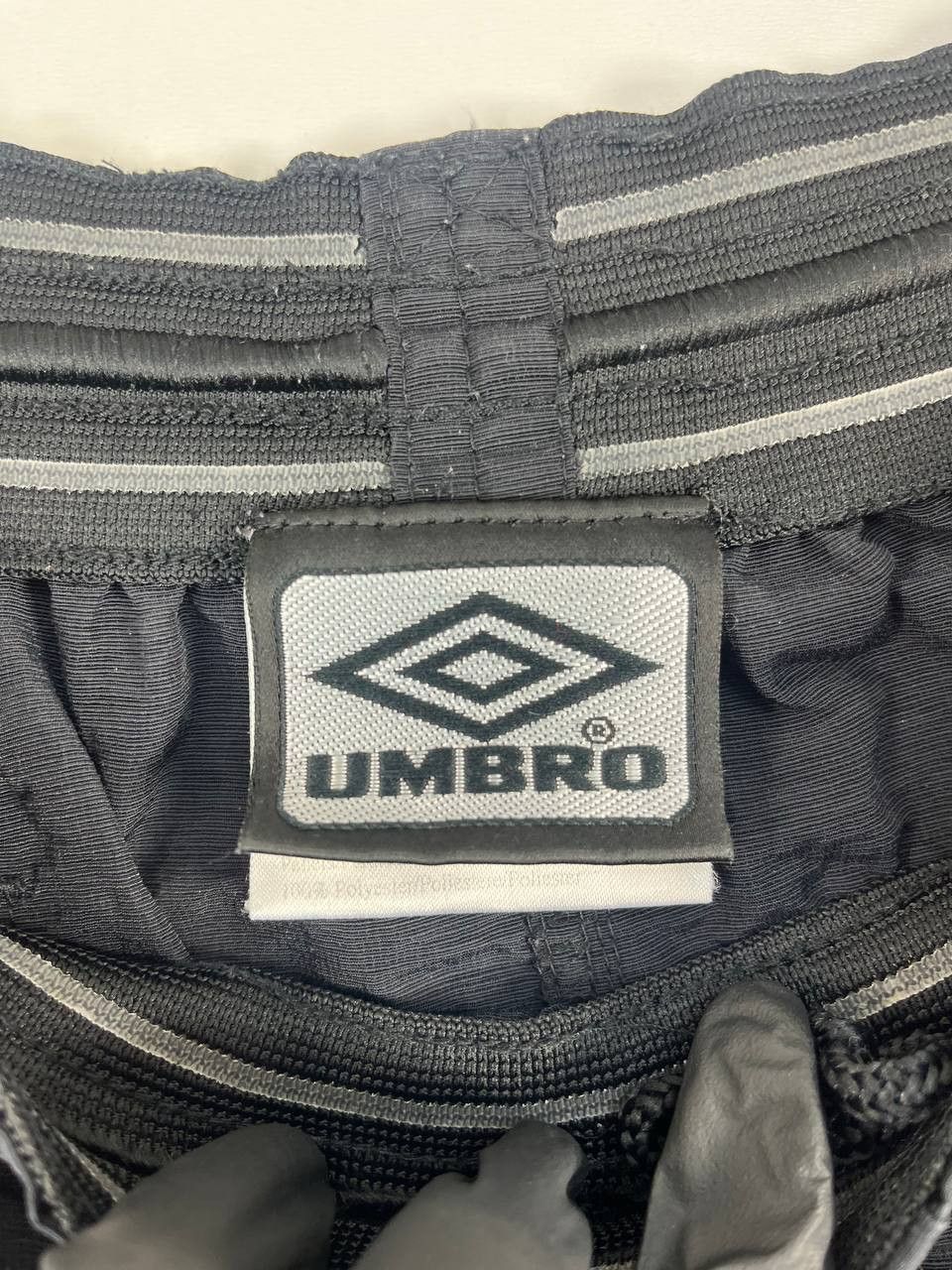 Umbro Manchester United Umbro Shorts Black Vintage Football Size S Size US 30 / EU 46 - 3 Thumbnail