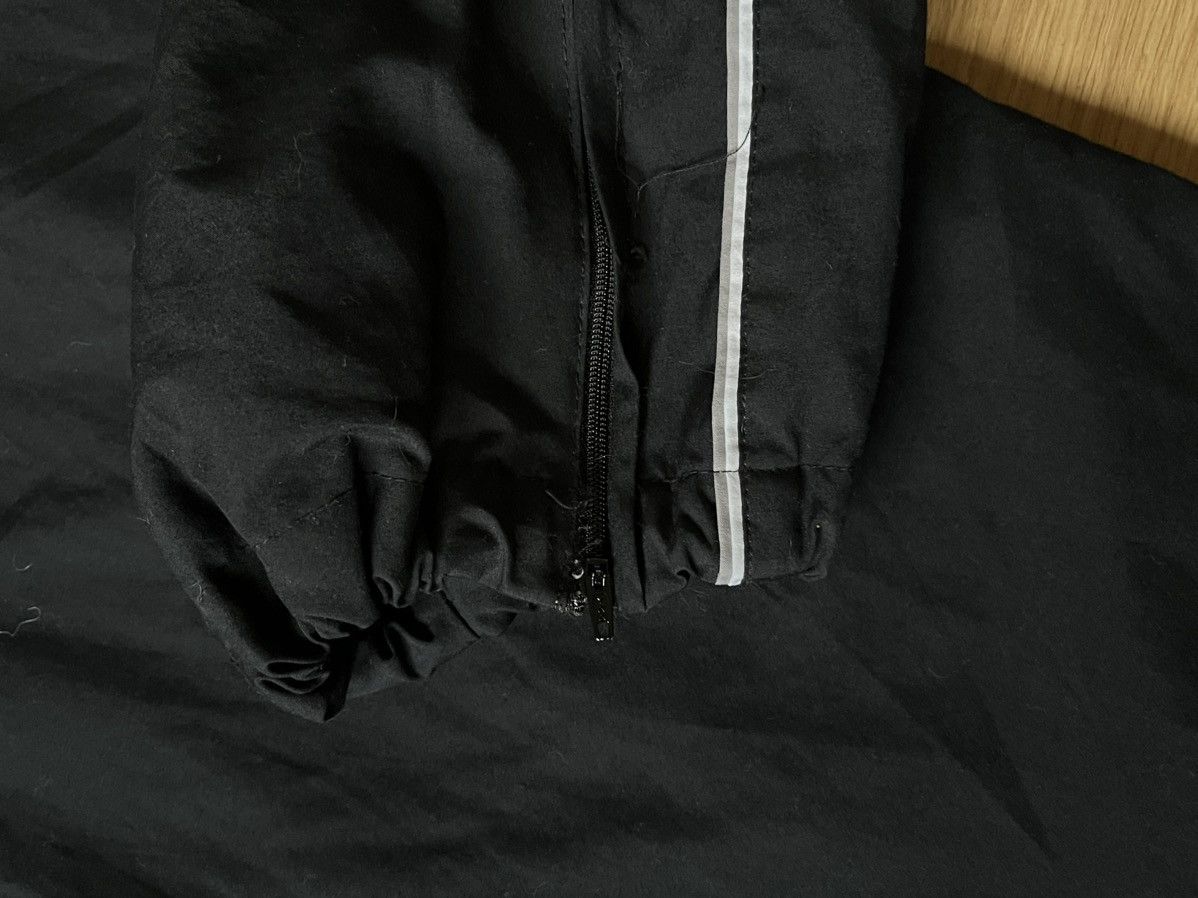 Nike × Vintage Vintage Nike Nylon Baggy Track Pants Y2K XXL Size US 36 / EU 52 - 6 Thumbnail