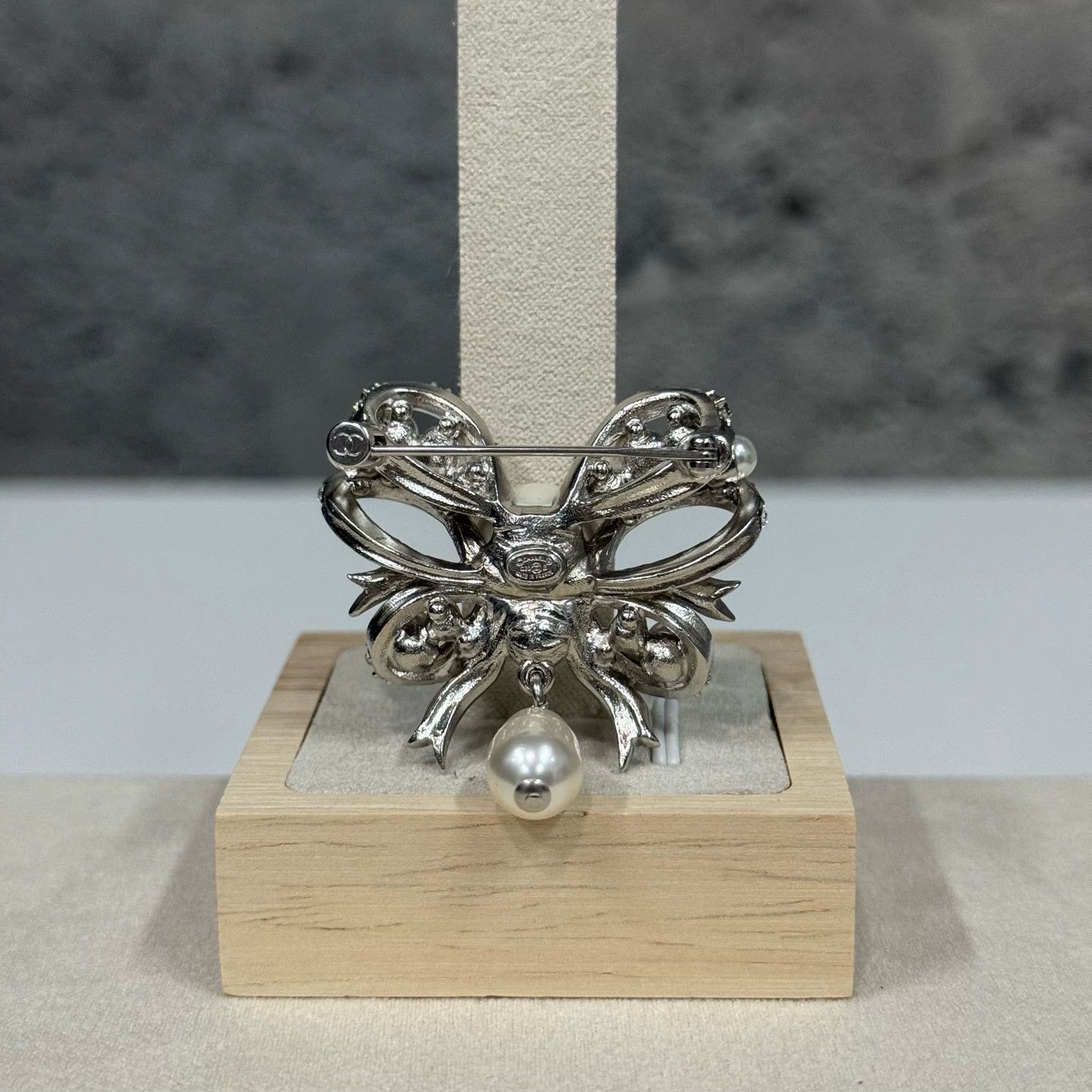 Chanel Chanel Bow Brooch Unworn Size ONE SIZE - 5 Thumbnail