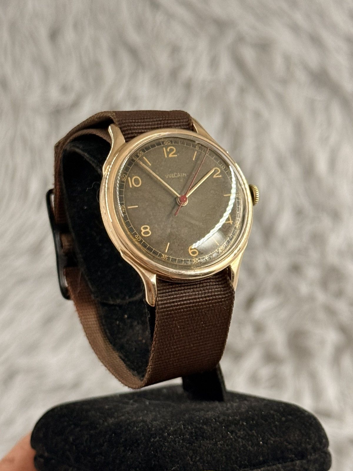 Vintage Rare Vintage 1970’s VULCAIN Military Manual Watch 9CT. Gold Size ONE SIZE - 3 Thumbnail