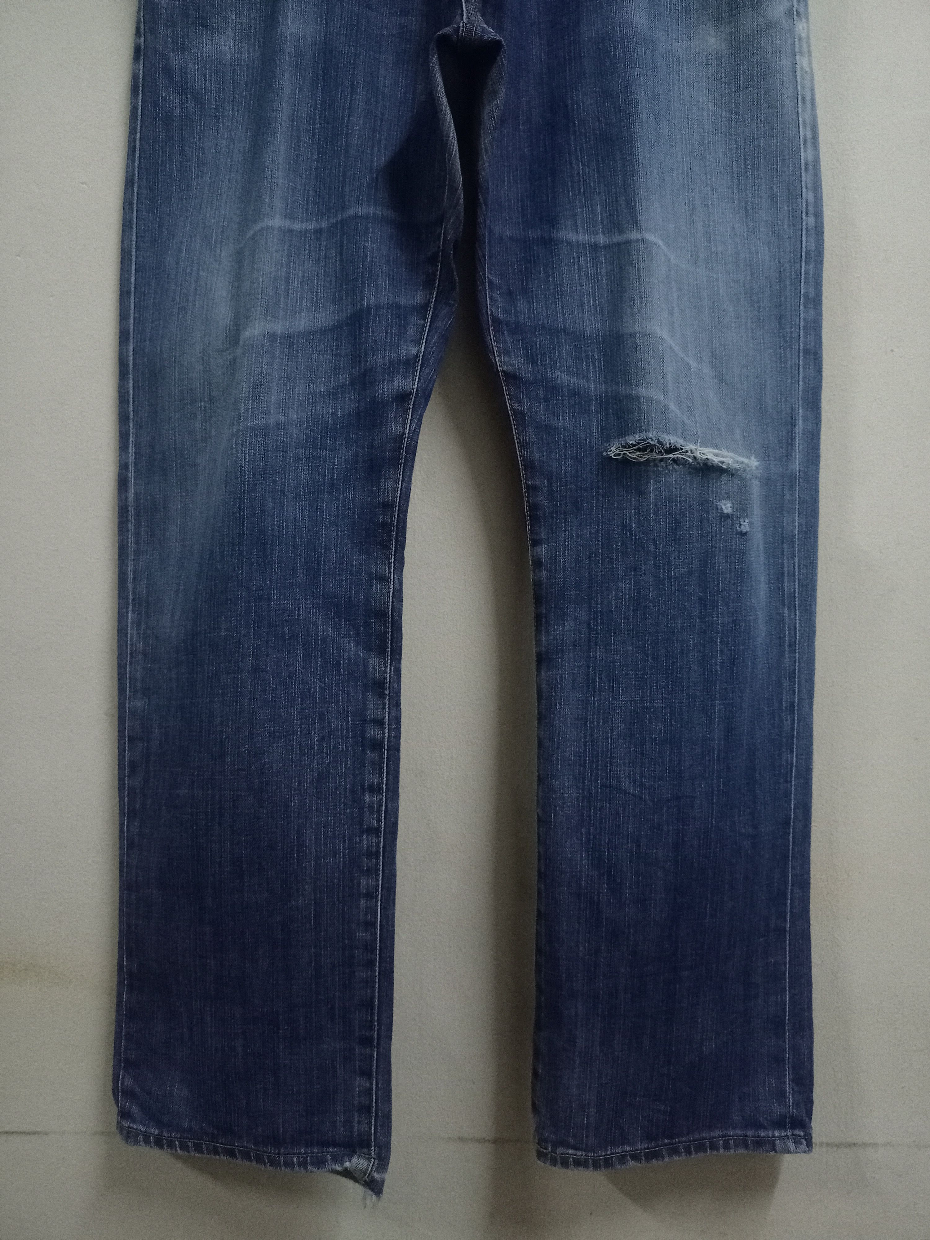 Vintage Japanese Uniqlo Blue Wash Distressed Baggy Jeans
