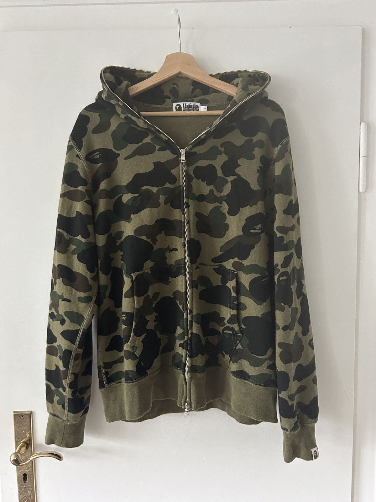 Bape A Bathing Ape BAPE Plain Zipper Size US L / EU 52-54 / 3 - 1 Thumbnail