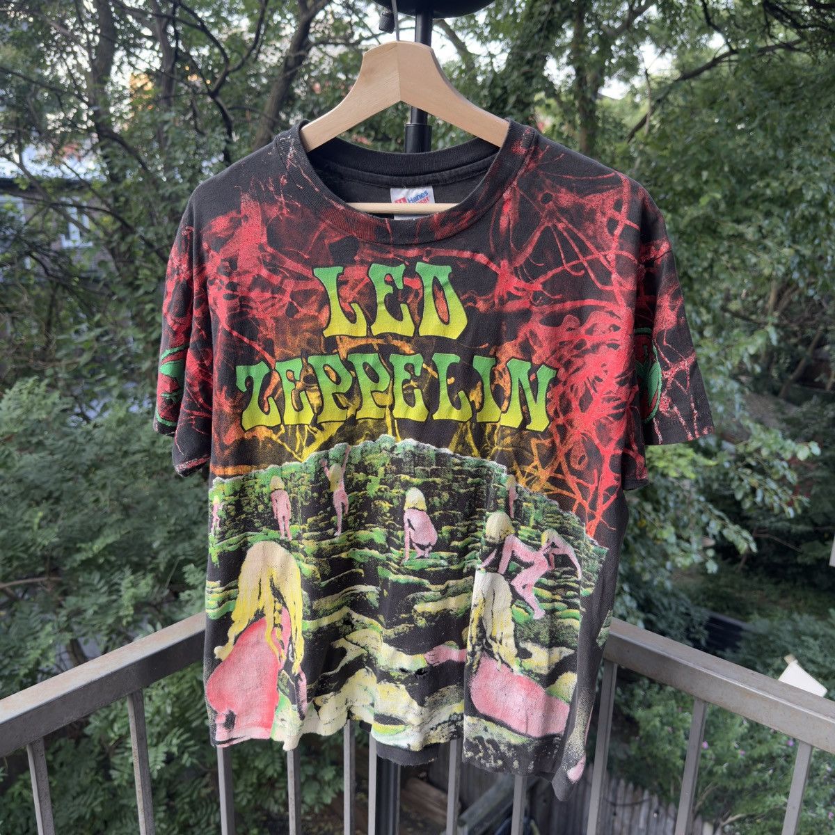 Band Tees 90s Led Zeppelin Thrashed Faded Distressed AOP Band Tee Size US L / EU 52-54 / 3 - 1 Thumbnail