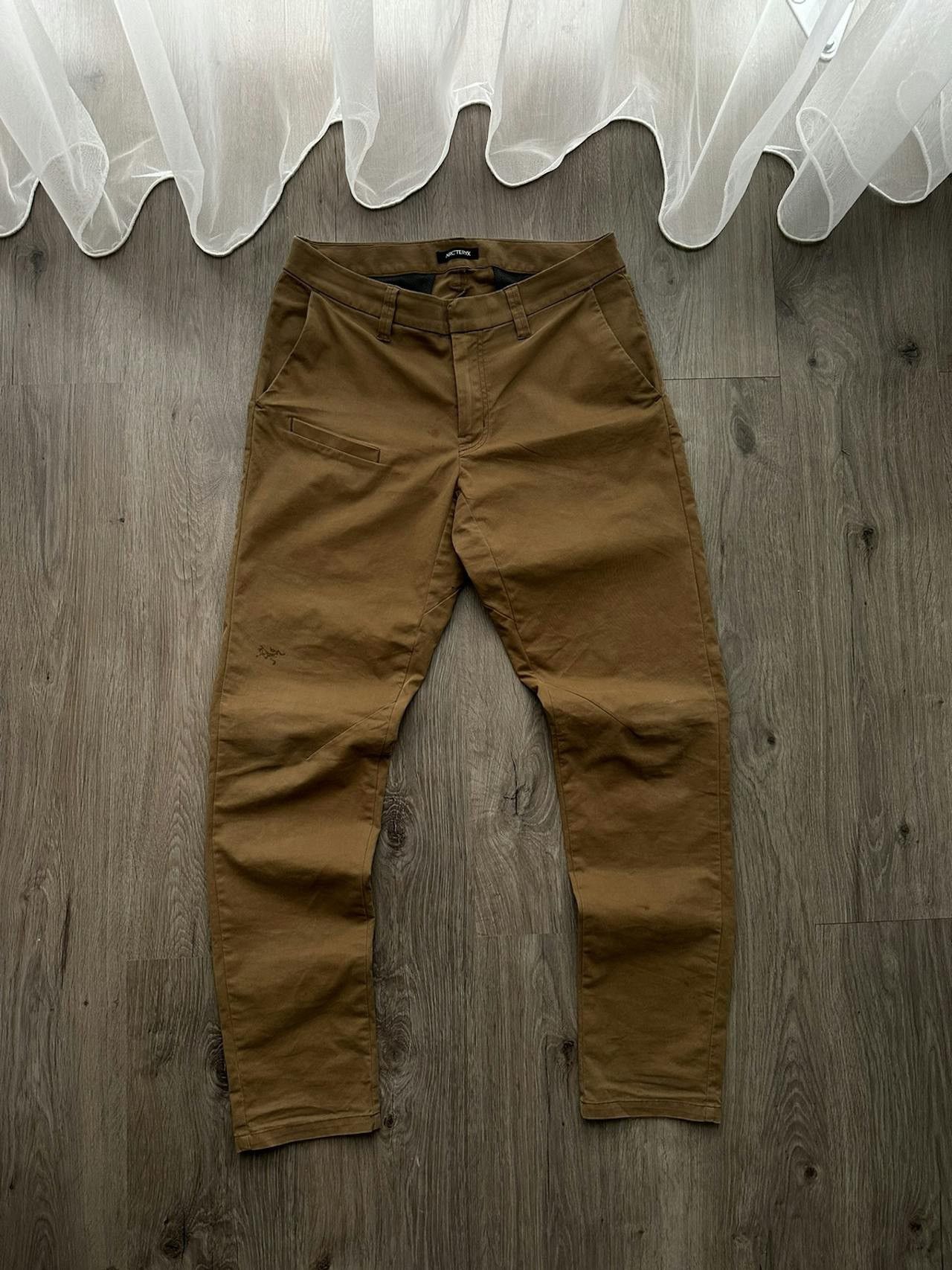 Vintage Arc’Teryx Brown Cargo Pants