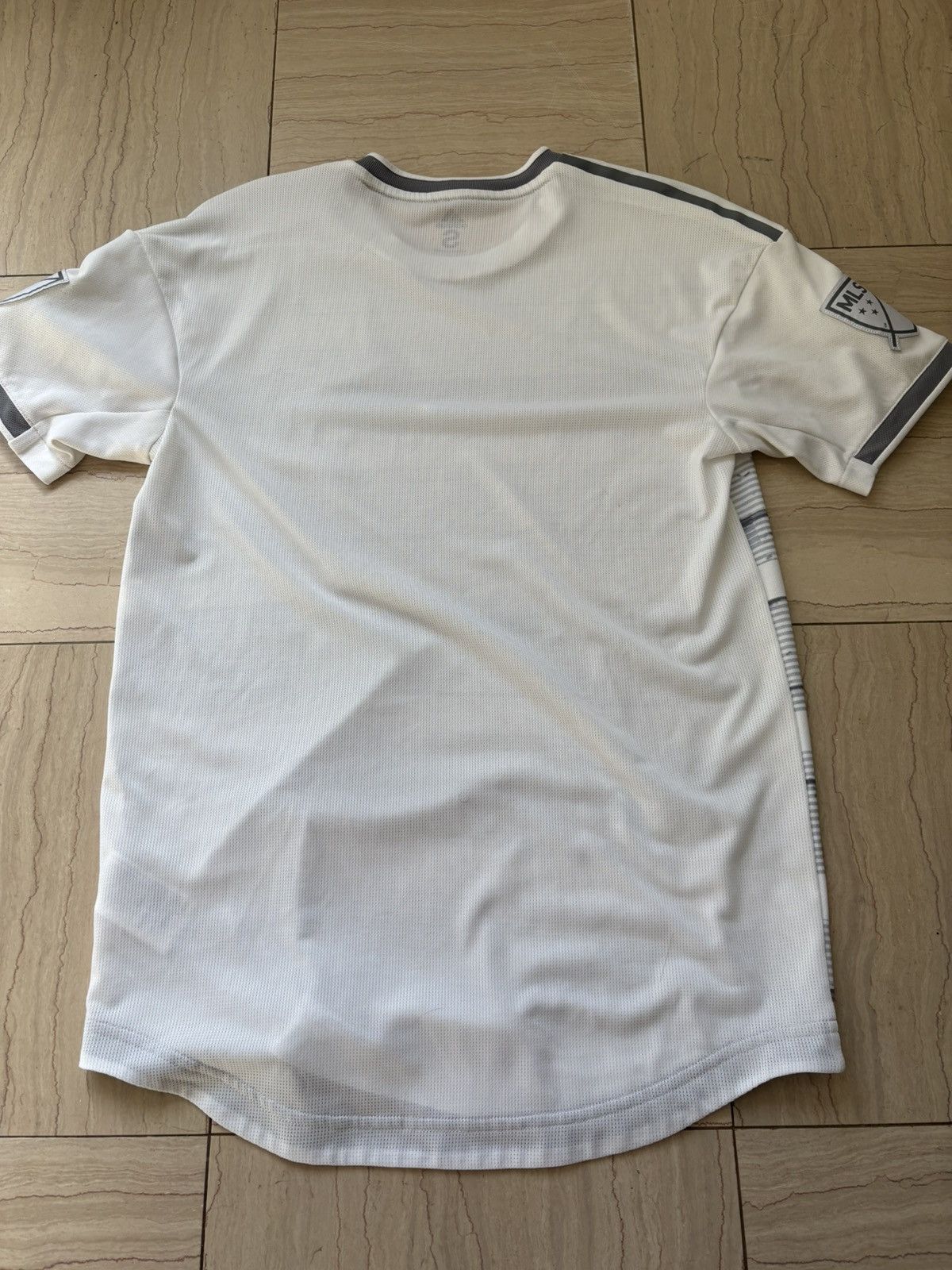 Adidas LOS ANGELES FC 2019 AUTHENTIC AWAY KIT Size US S / EU 44-46 / 1 - 6 Thumbnail