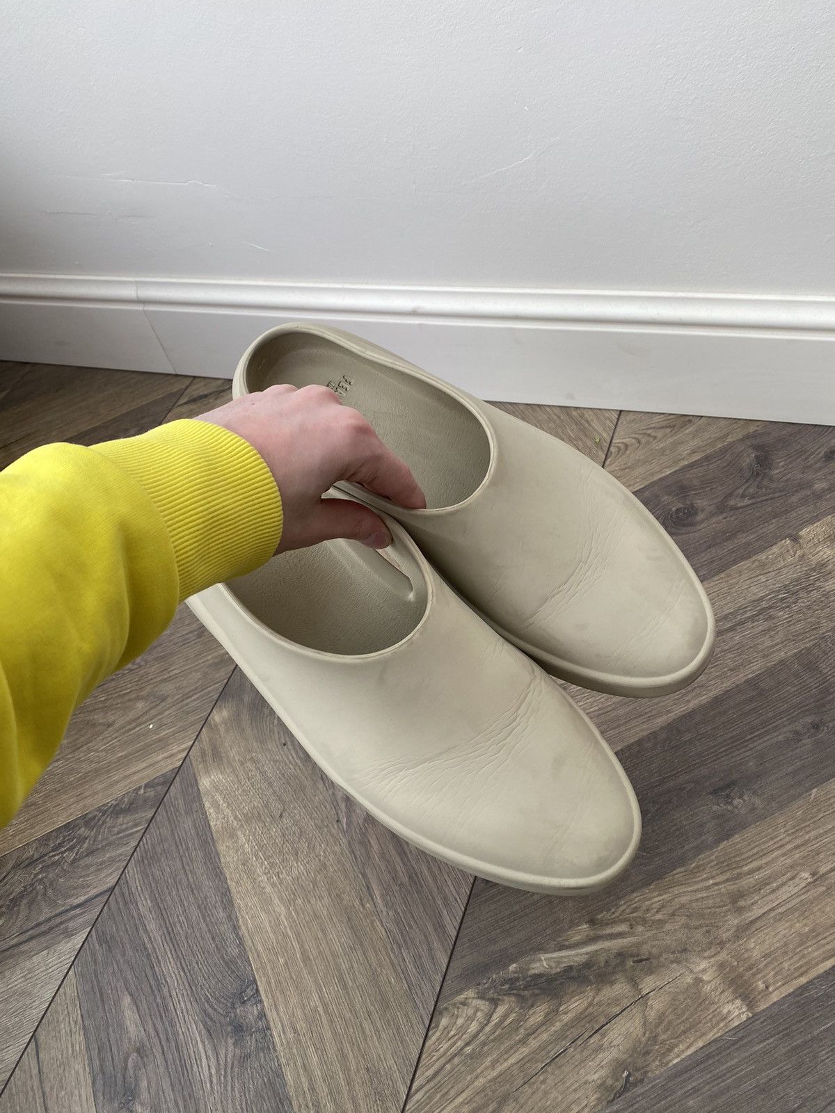 Designer × Fear of God × Vintage FEAR OF GOD THE CALIFORNIA 2.0 SNEAKER MULE BEIGE Size US 10 / EU 43 - 13 Thumbnail