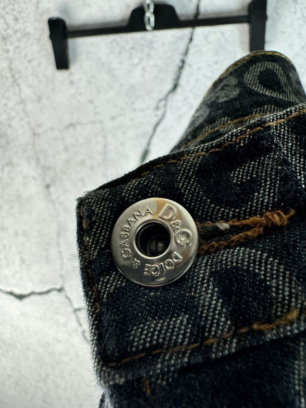 Dolce & Gabbana Vintage D&G Dolce & Gabbana Monogram Jeans Size US 32 / EU 48 - 9 Thumbnail