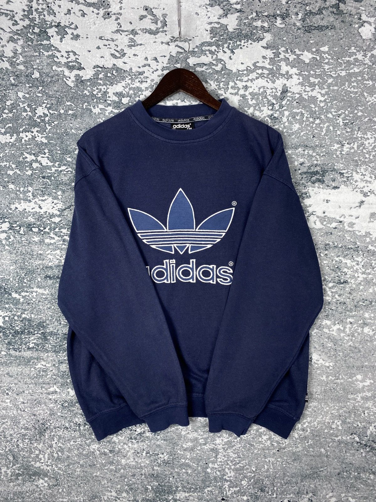 Adidas Vintage Adidas Big Logo Crewneck Sweatshirts Size US L / EU 52-54 / 3 - 6 Thumbnail