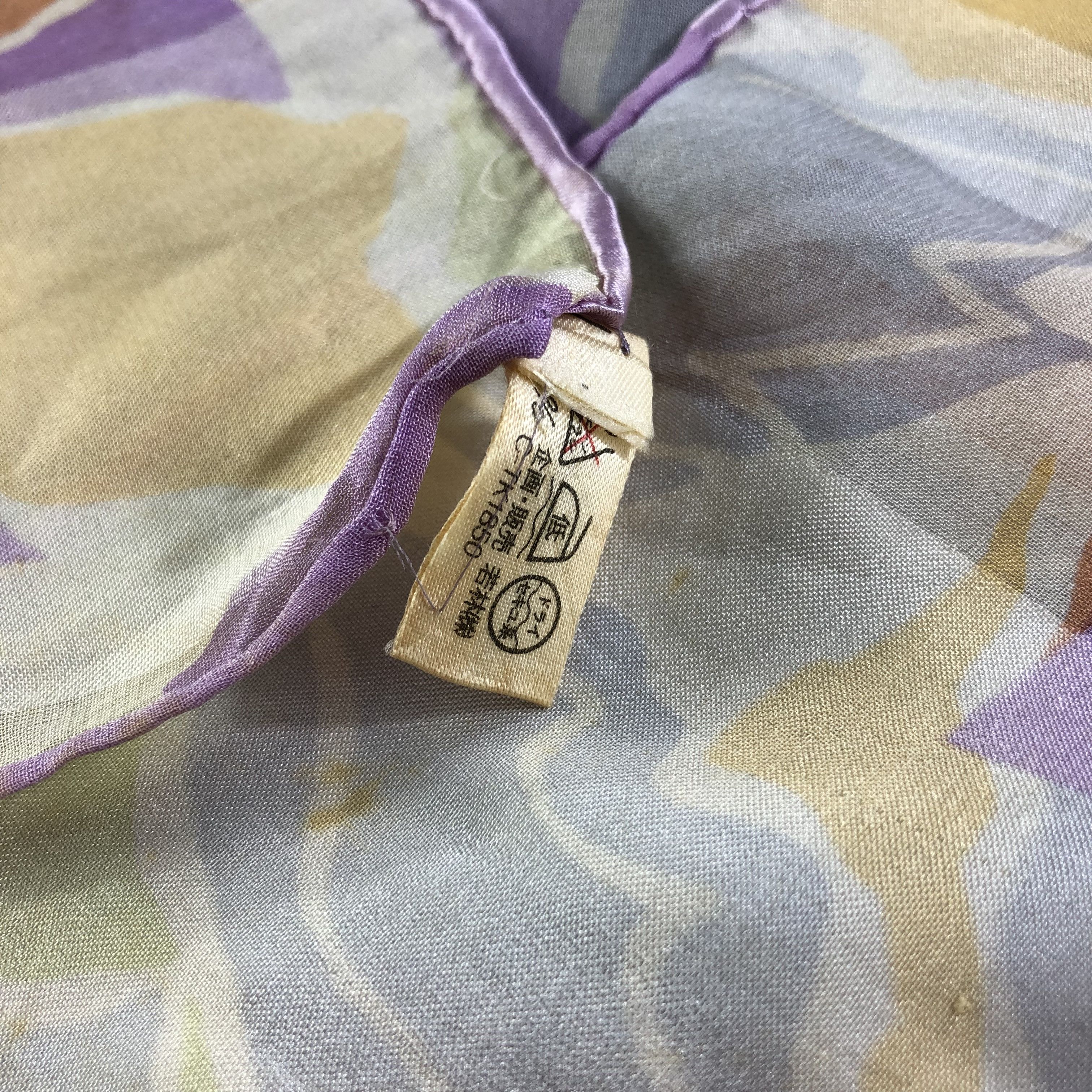 Pierre Balmain Vintage Pierre Balmain Floral Silk Scarf M495 Size ONE SIZE - 5 Thumbnail