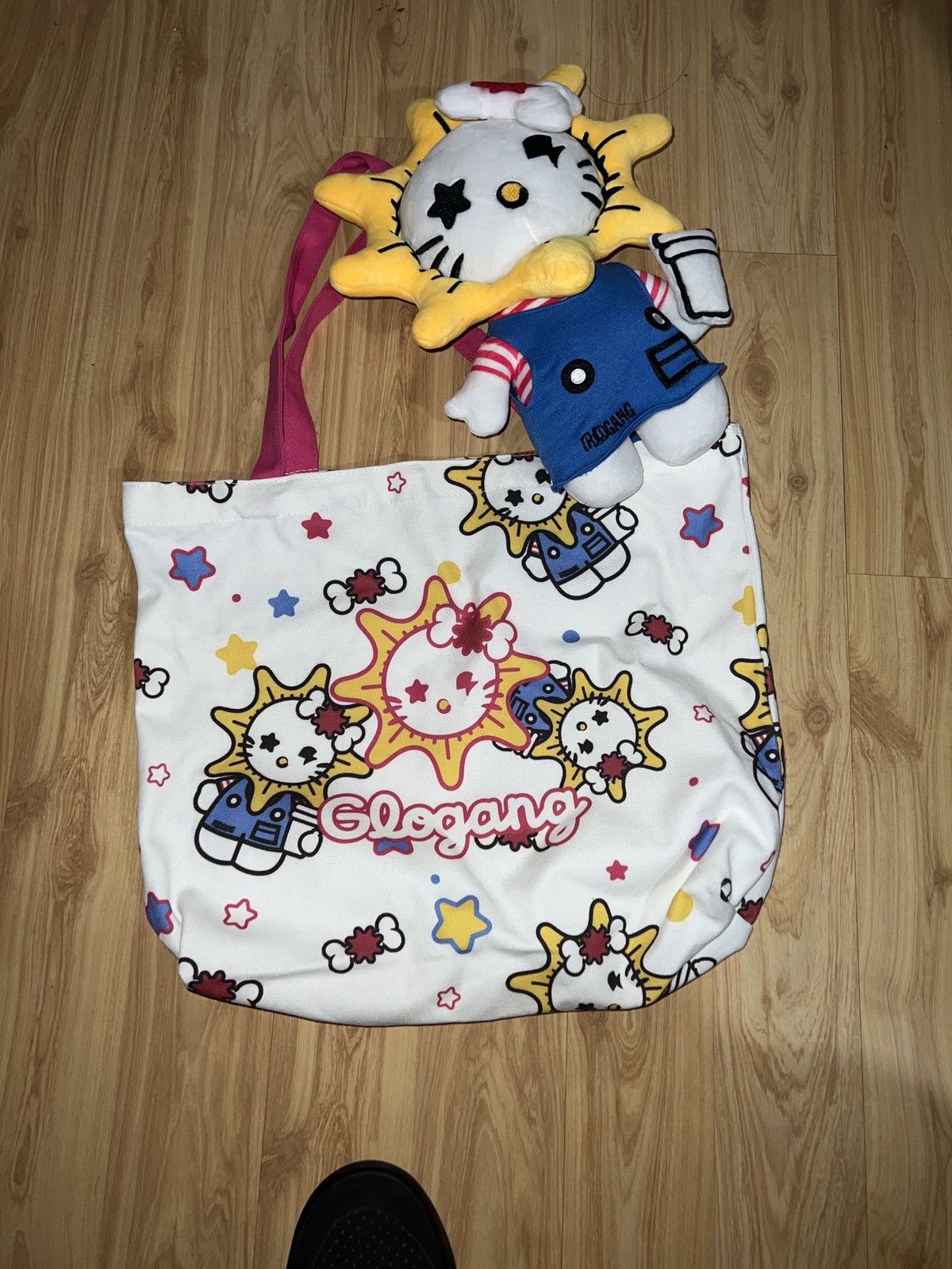Glo Gang × Heaven by Marc Jacobs × Streetwear Hello Kitty x Glo 