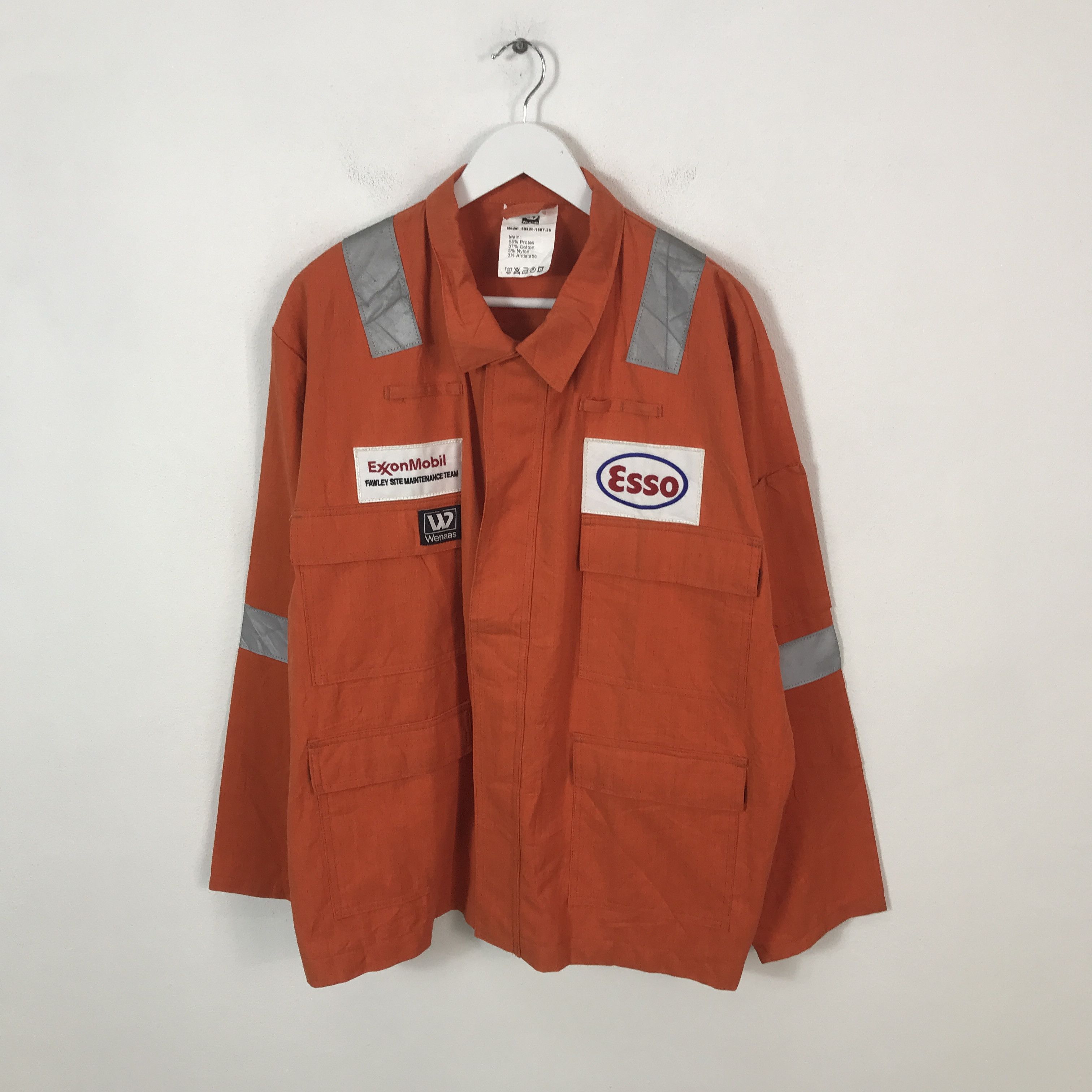 Gear for Sports Vinatge exonmobil Esso oil Racing jacket Size US L / EU 52-54 / 3 - 1 Thumbnail