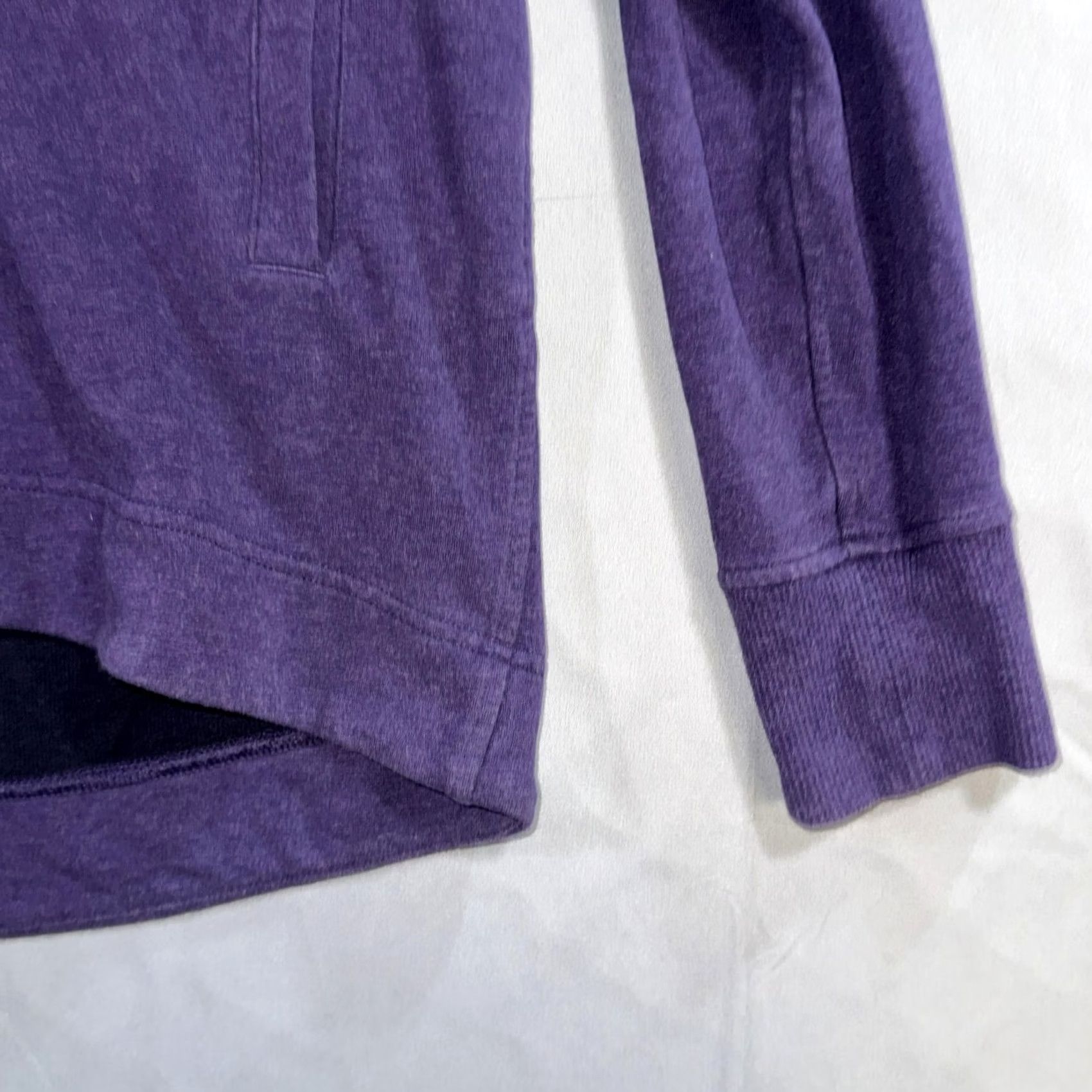Lululemon Lululemon Hoodie Womens 6 Purple Pullover Long Sleeve High-Low Hem Crew Neck Pocket Logo Activewear, Casual, Travel Women’s 6 Purple Hoodie Sweatshirt Size M / US 6-8 / IT 42-44 - 7 Thumbnail