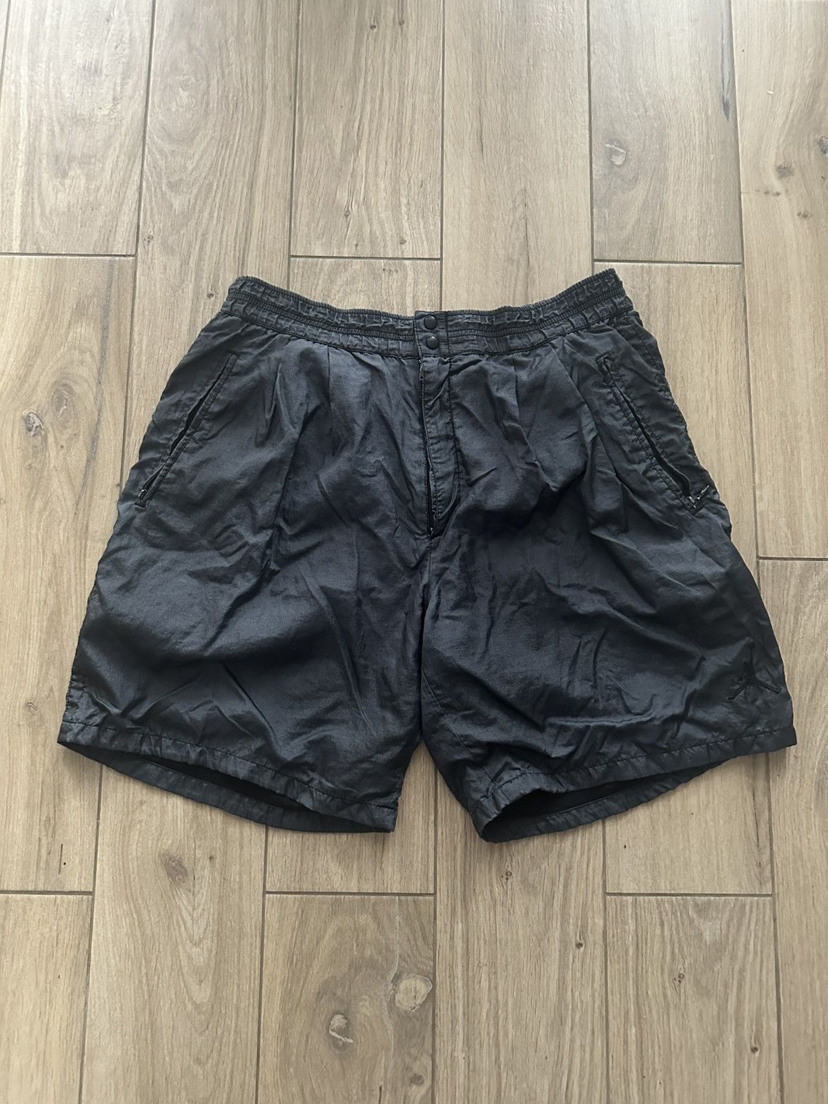 Nike Nike jordan vintage shorts 90s Size US 36 / EU 52 - 1 Thumbnail