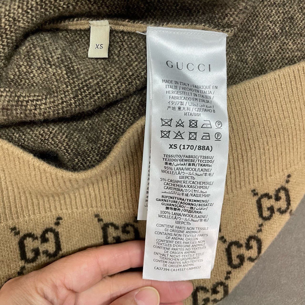Gucci Gucci Brown old flower full print cardigan sweater 2501-Nex Size US XS / EU 42 / 0 - 6 Thumbnail