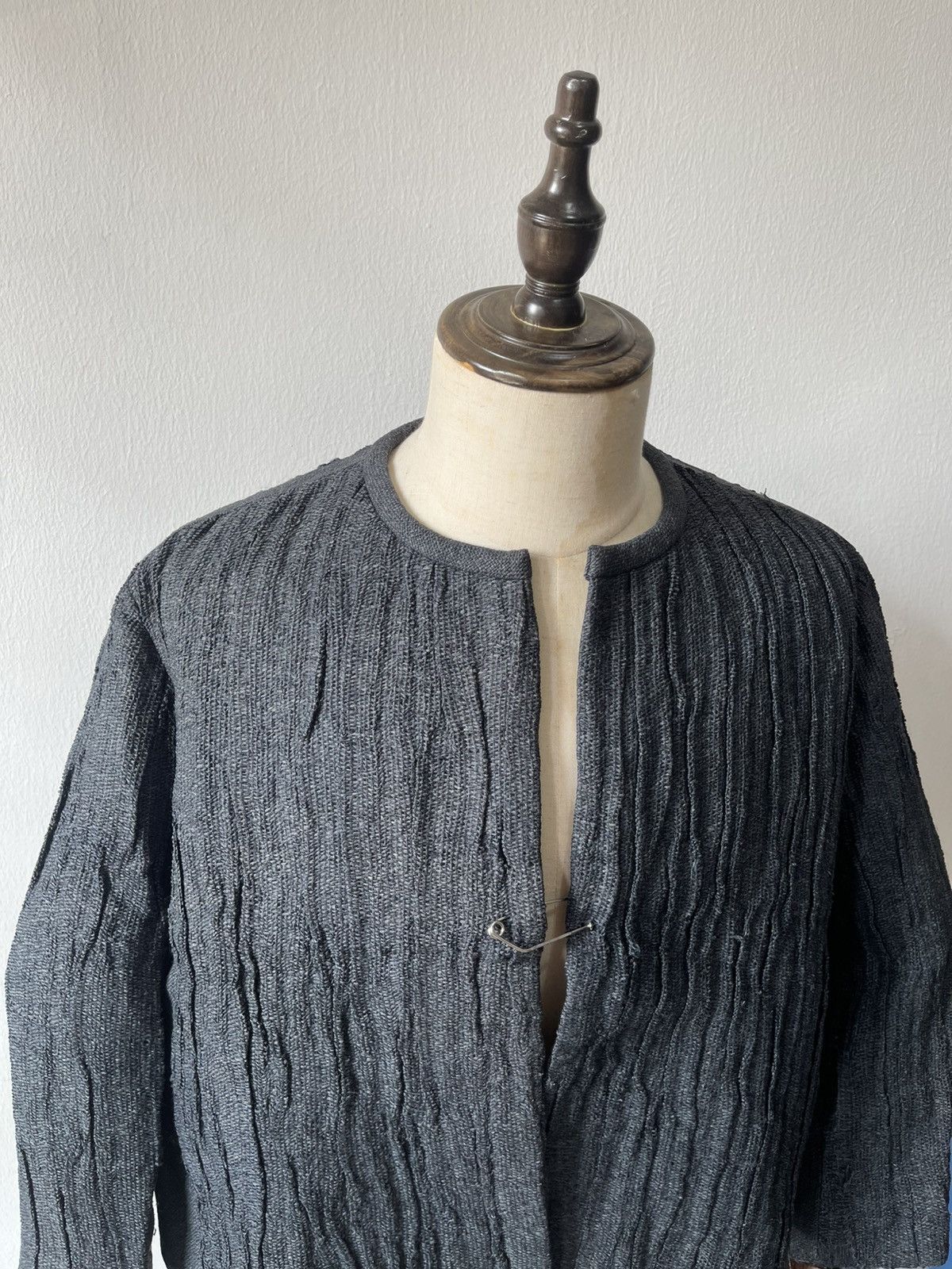 Issey Miyake 80s Issey Miyake PERMANENTE Heavy Fabric Crop Jacket C1 Size US L / EU 52-54 / 3 - 3 Thumbnail