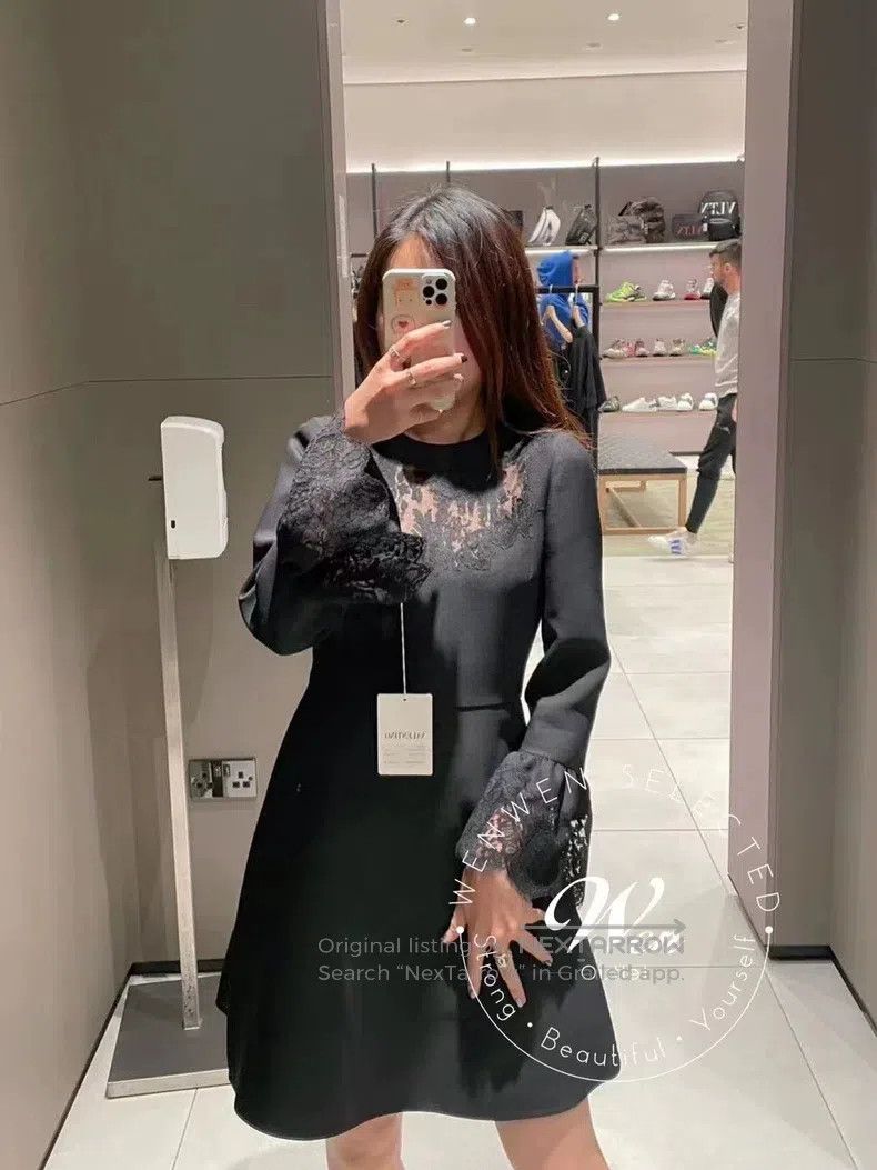 Valentino Valentino Wool long-sleeved dress Size S / US 4 / IT 40 - 4 Thumbnail