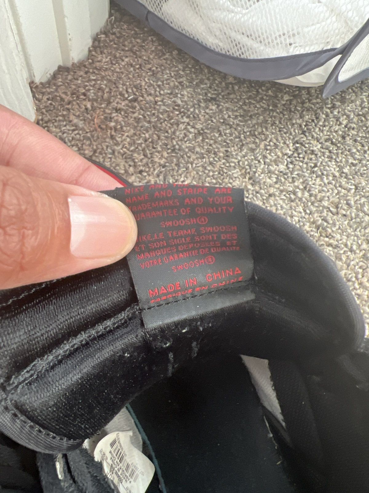 Jordan Brand × Nike Air Jordan 1 Bred Toe Size US 12 / EU 45 - 8 Thumbnail