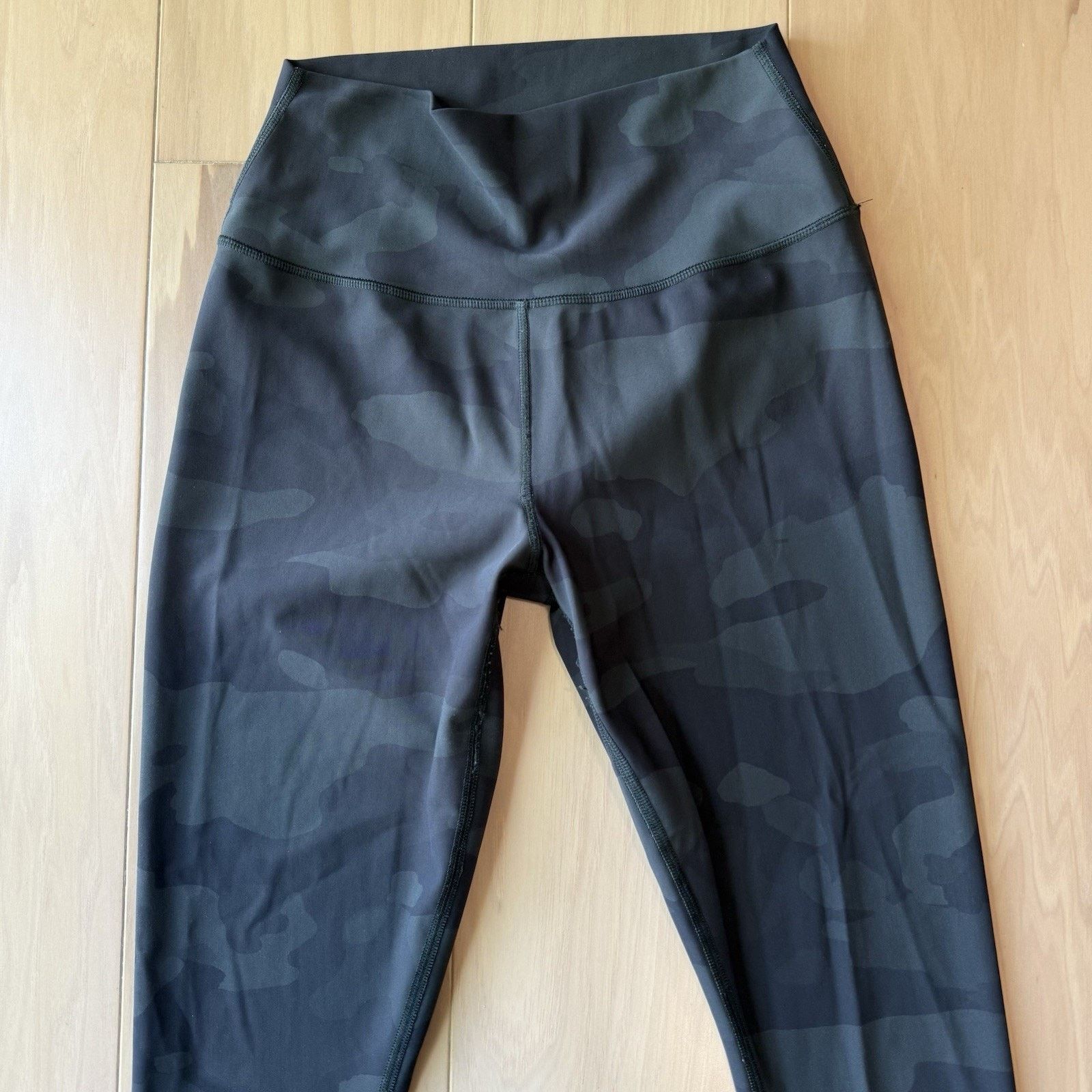 Alo Alo Leggings Women's Medium Black Camo Loungewear Size 28" / US 6 / IT 42 - 3 Thumbnail