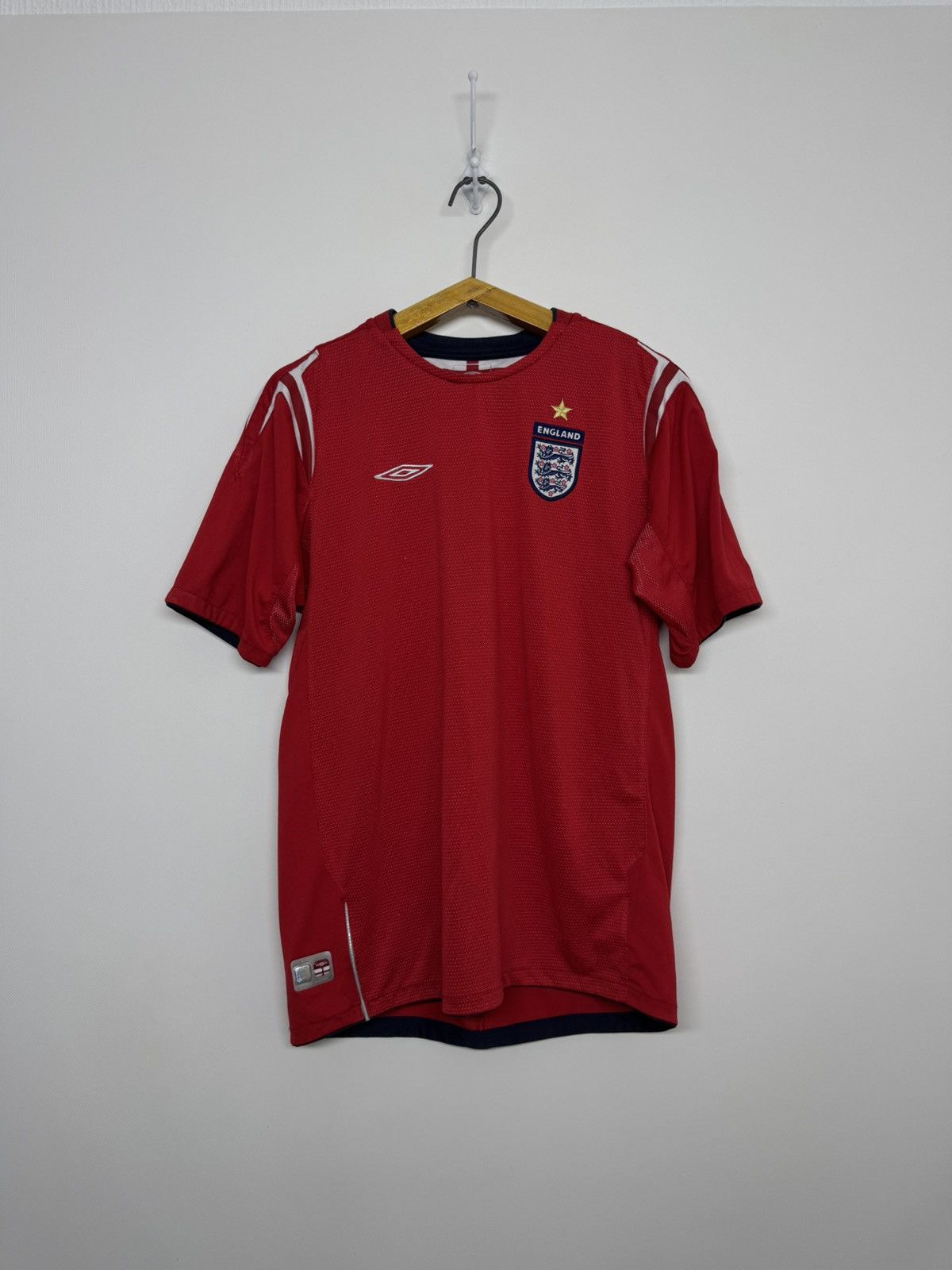 Umbro Vintage England football shirt 2004 Jersey Umbro Soccer Size US S / EU 44-46 / 1 - 1 Thumbnail