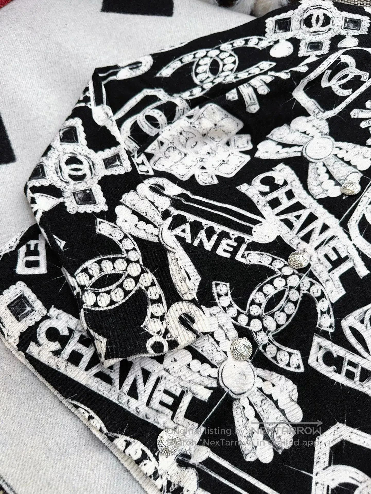 Chanel Chanel Coco Neige Black White Knit Cardigan. Size US S / EU 44-46 / 1 - 3 Thumbnail