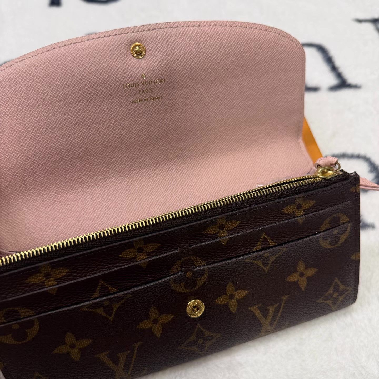 Louis Vuitton LV Monogram Emilie Wallet with Pink Interior Q10 Size ONE SIZE - 3 Thumbnail