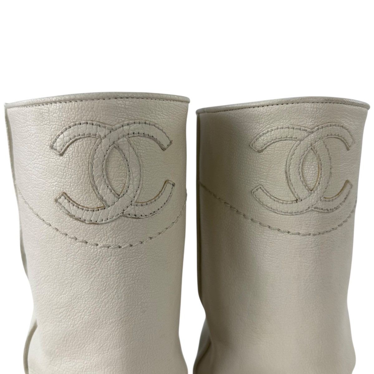 Chanel Chanel CC Logo Leather Western Cowboy Boots Size US 8.5 / IT 38.5 - 5 Thumbnail