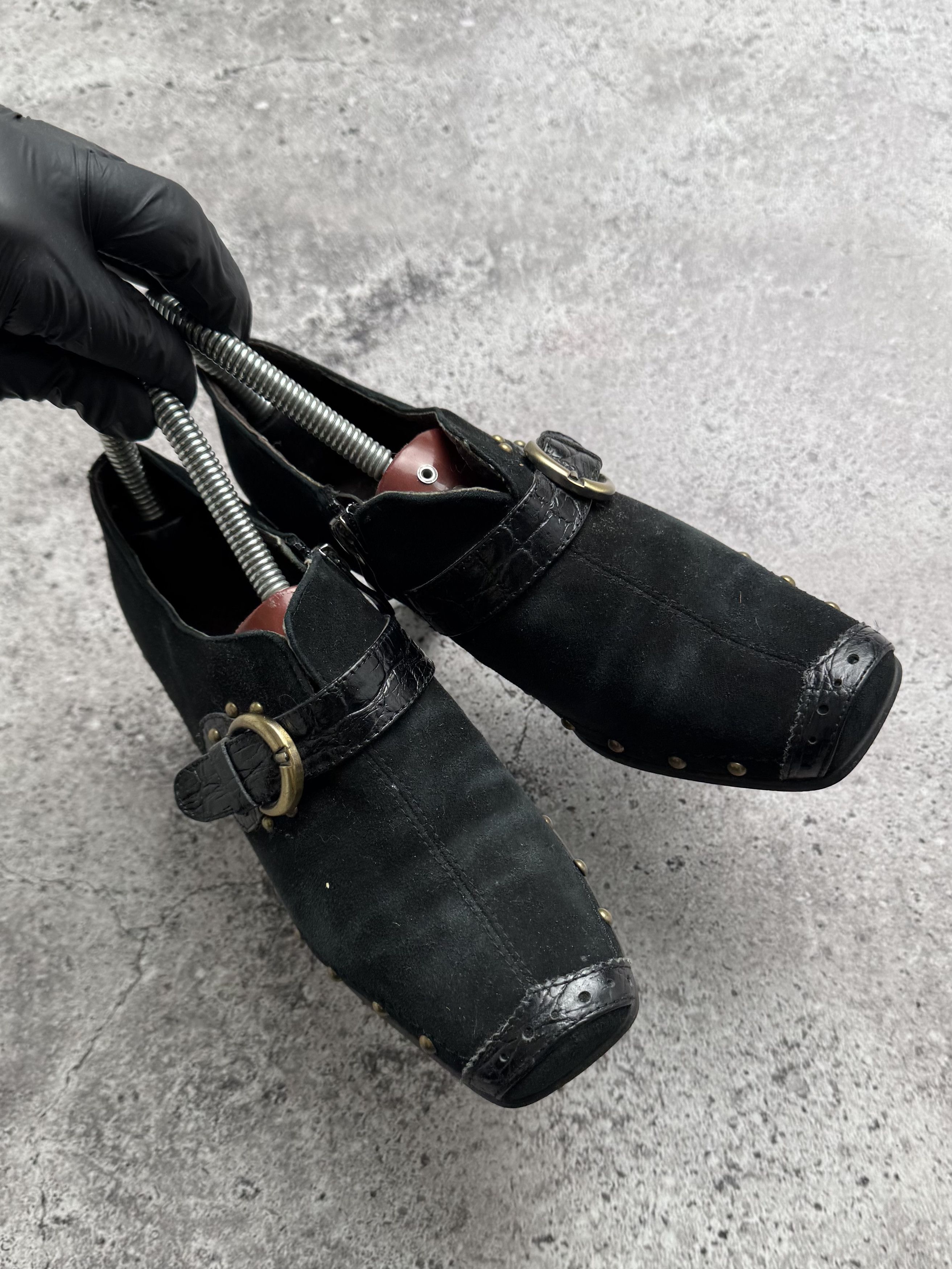 Vintage Vintage Leather Heels With Metal Details C2(V500) Size US 5 / IT 35 - 8 Thumbnail