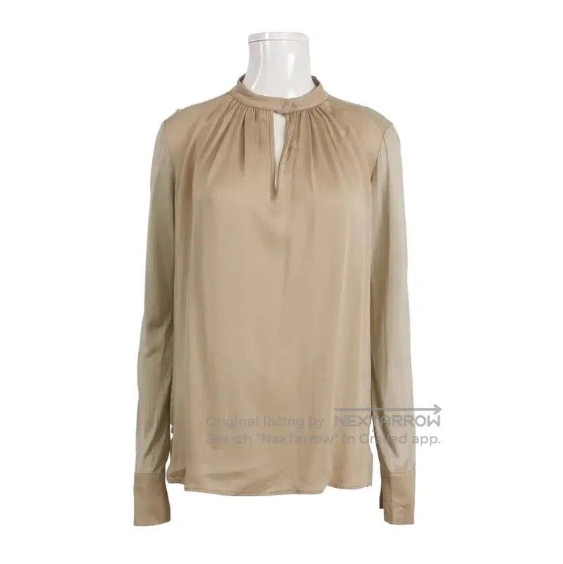 Max Mara MaxMara Silk Blouse in Light Beige Color . Size M / US 6-8 / IT 42-44 - 1 Thumbnail