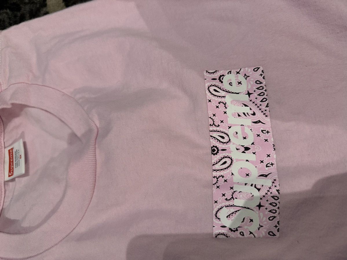 Supreme Pink supreme bandana box logo tee Size US M / EU 48-50 / 2 - 2 Thumbnail