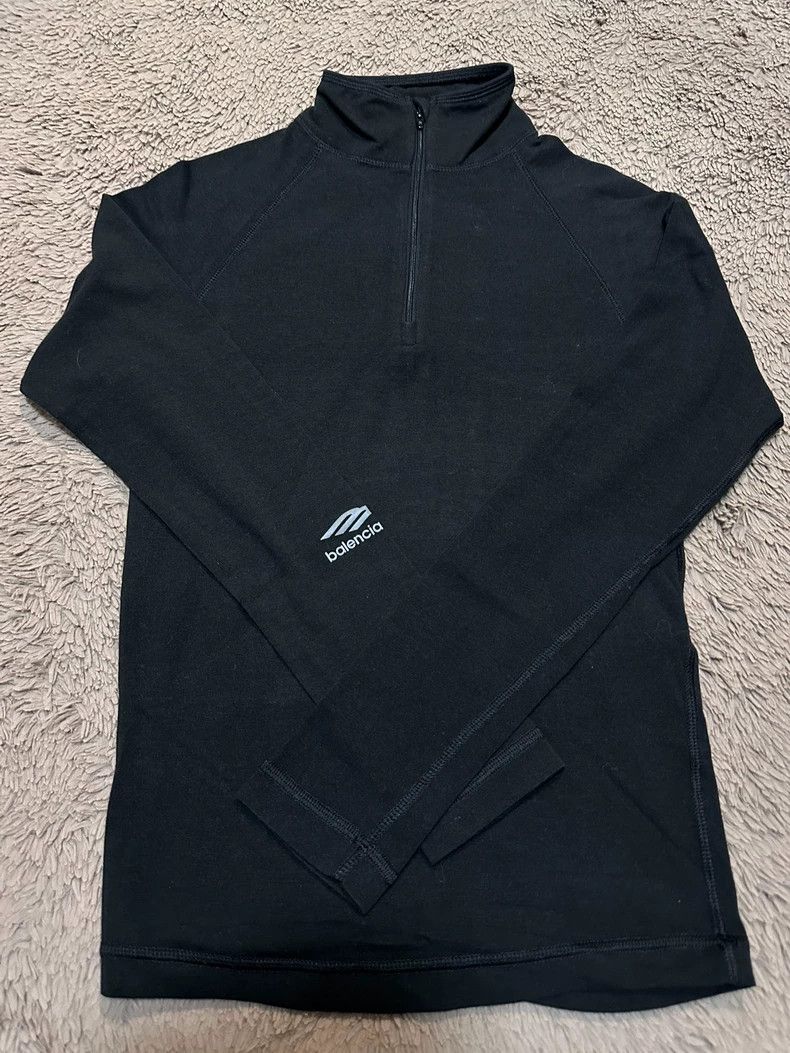 Balenciaga Balenciaga Women's black with 3m reflective Logo on cuffs Size M / US 6-8 / IT 42-44 - 1 Thumbnail