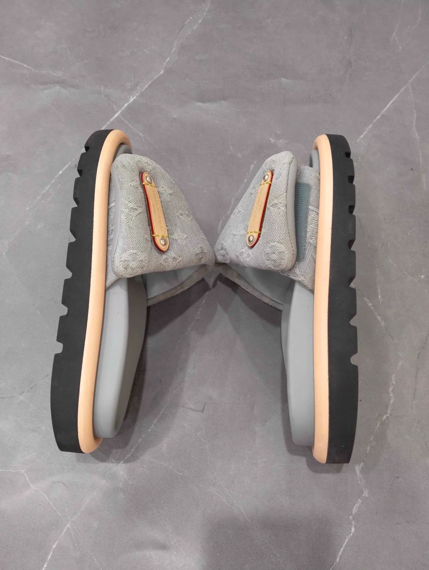 Louis Vuitton Louis Vuitton Denim Slide Sandals EU 35 Size US 4.5 / IT 34.5 - 3 Thumbnail