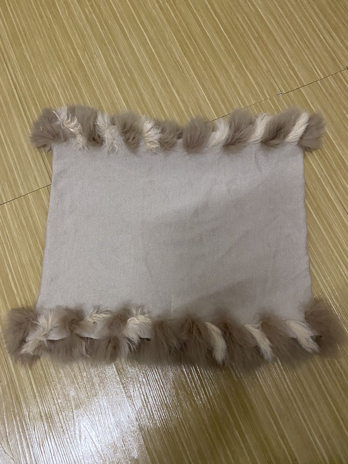 Japanese Brand Japanese Brand Rabbit Fur Neck Warmer Muffler Scarves Size ONE SIZE - 3 Thumbnail
