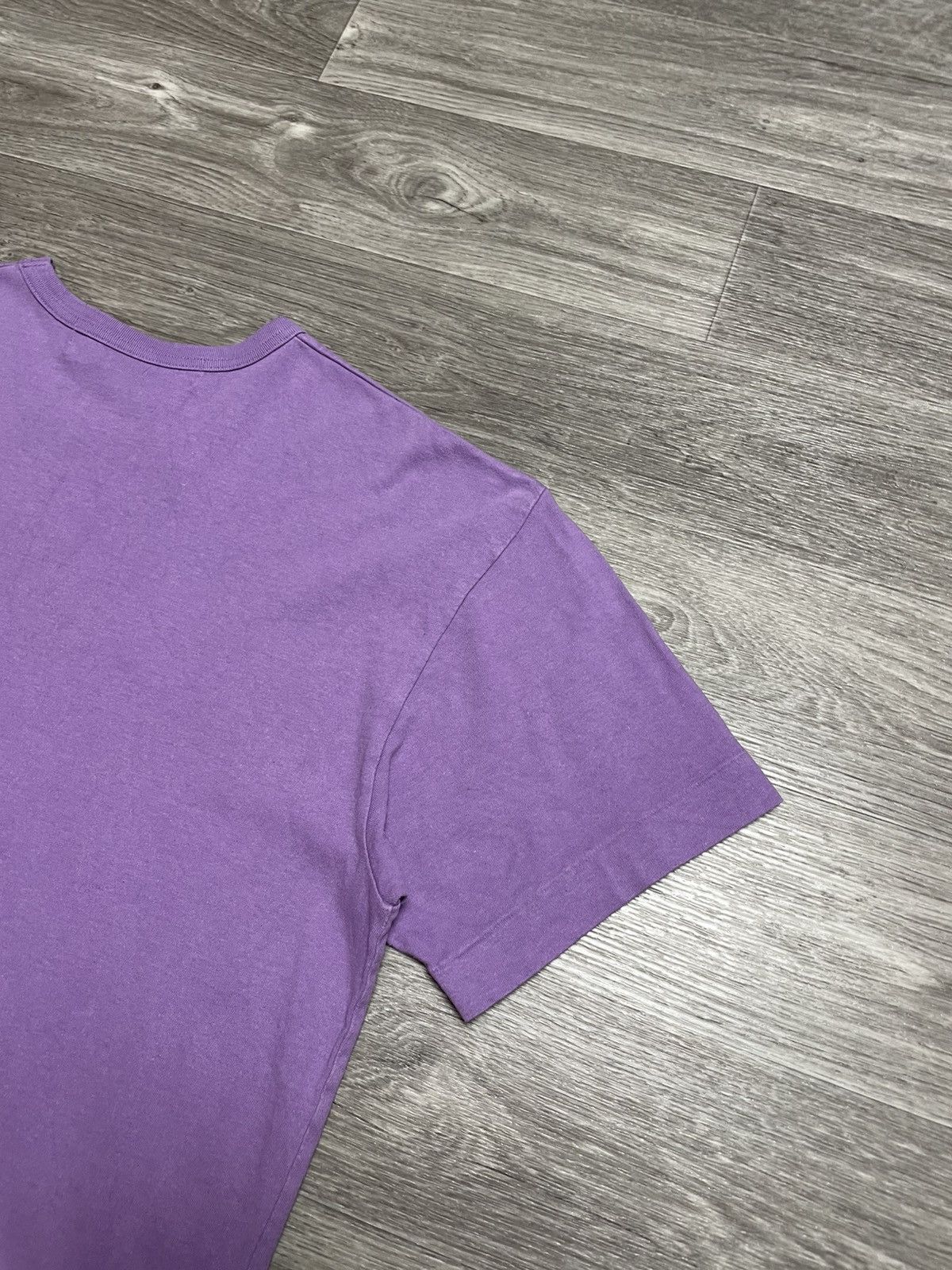 Comme des Garcons PLAY Comme Des Garcons CDG PLAY Purple Mini Heart Logo T-Shirt Size US XXL / EU 58 / 5 - 16 Thumbnail