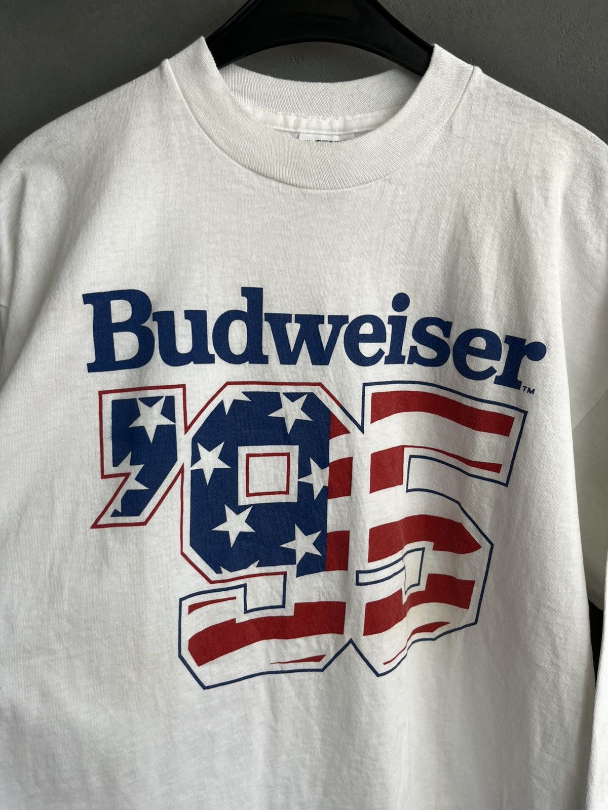 Vintage Vintage Budweiser 1995 Long Sleeve T-shirt Size US XL / EU 56 / 4 - 5 Thumbnail
